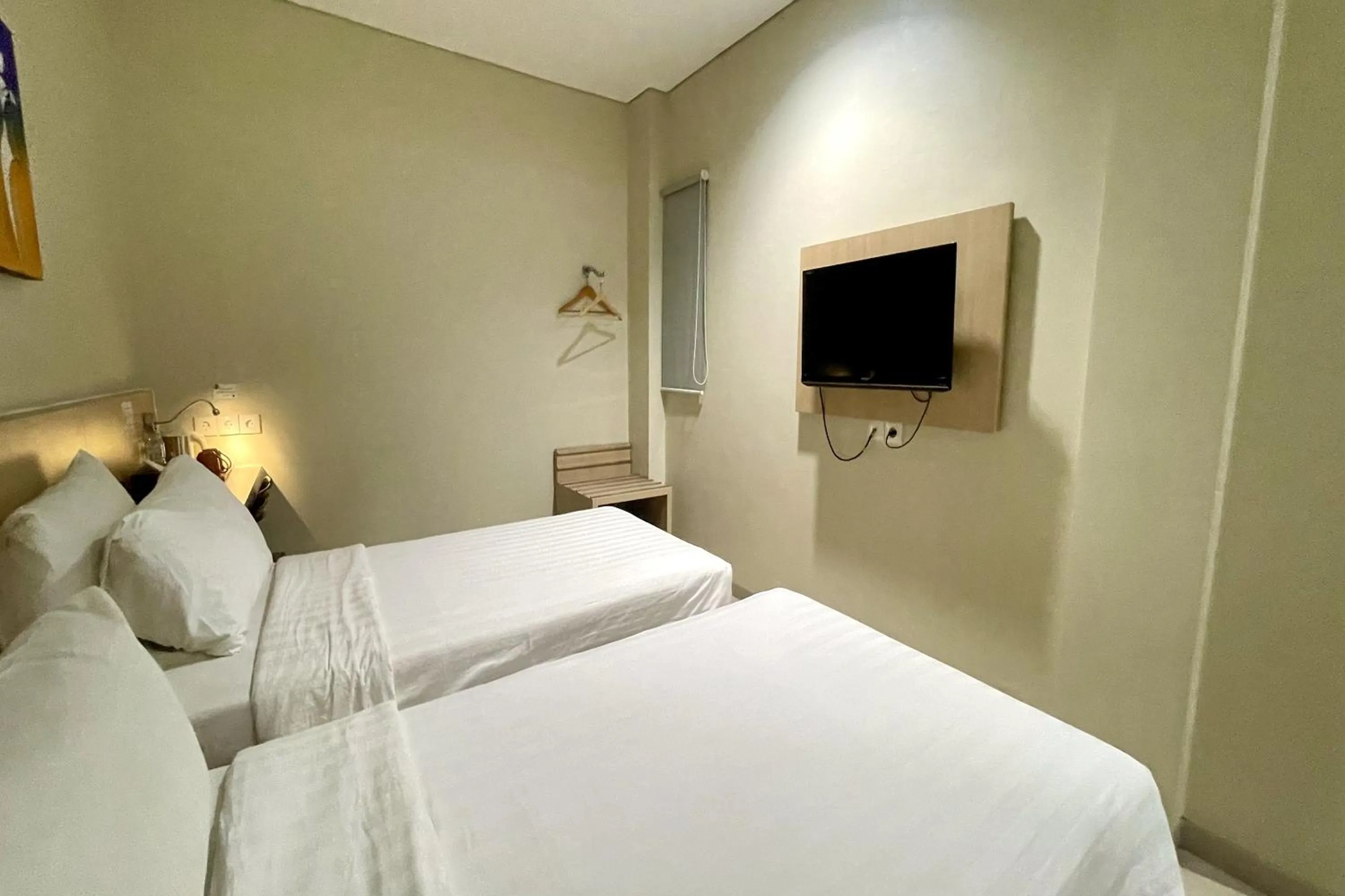 Bedroom, Bed in Lemo Hotel Serpong