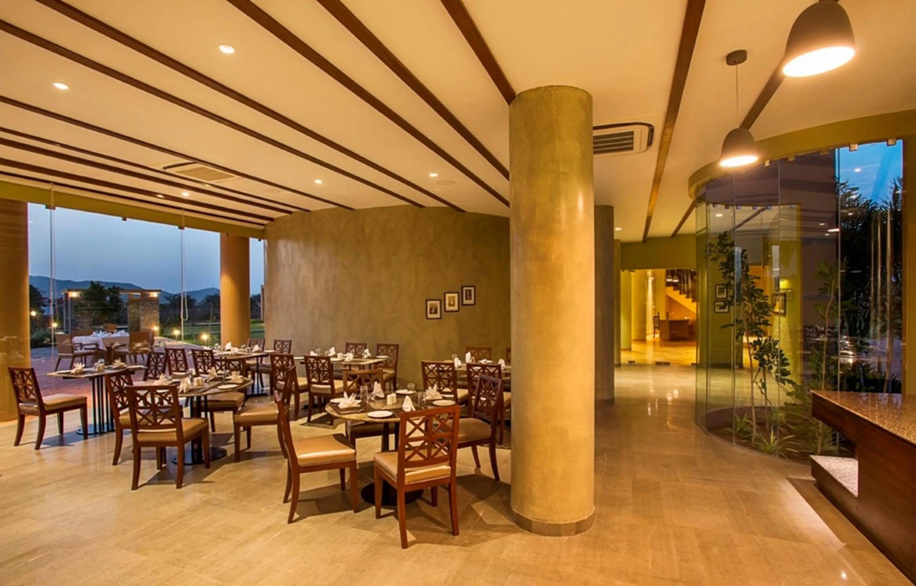 Restaurant/places to eat in Dera Masuda Luxury Resort