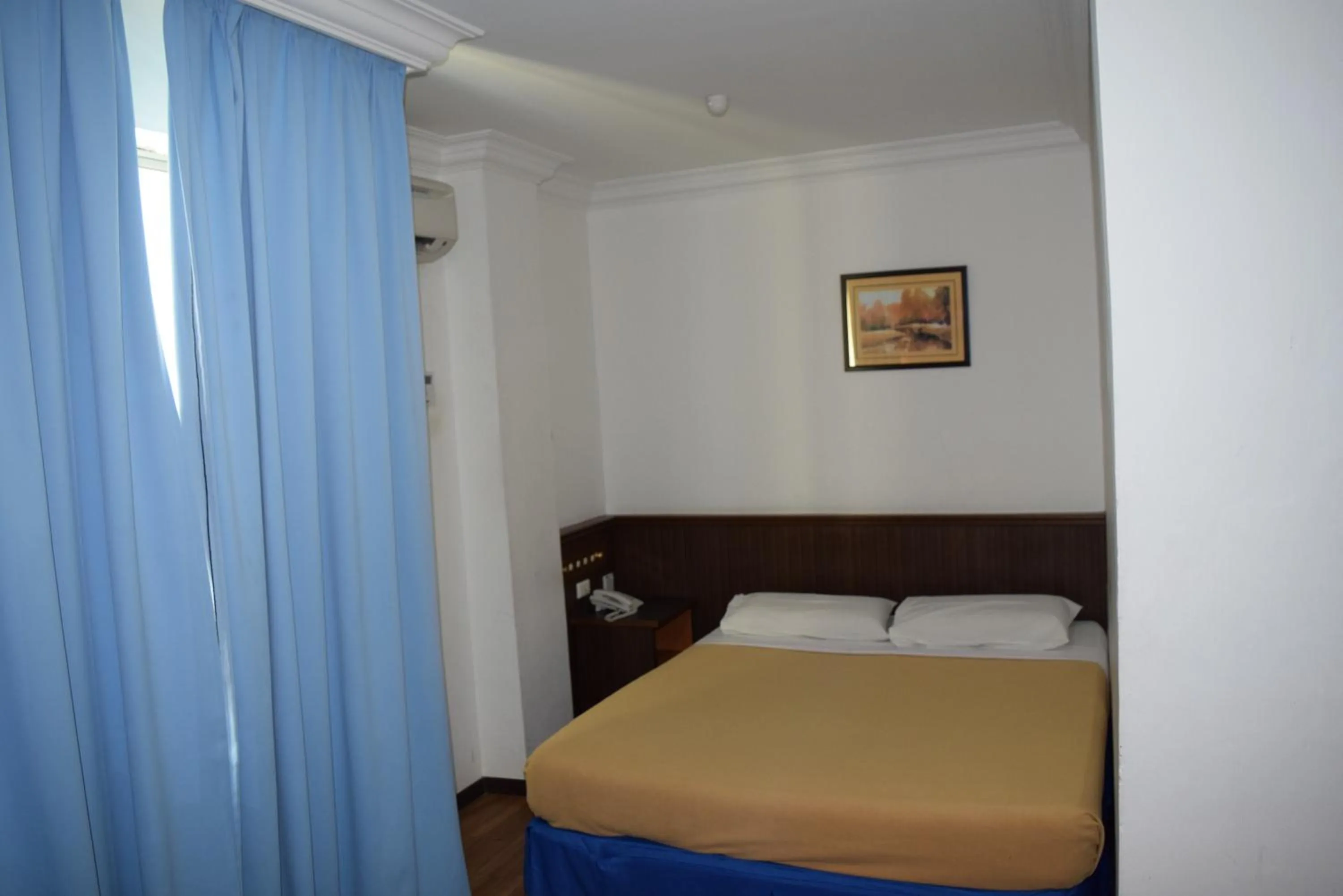 Bedroom, Bed in Hotel Sri Garden Sdn. Bhd.