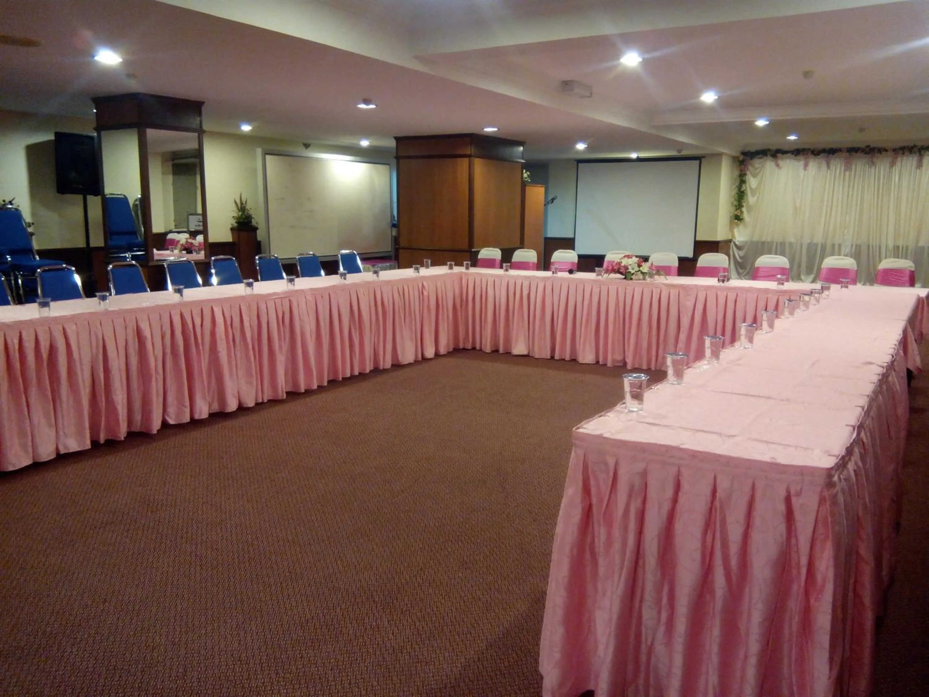 Meeting/conference room in Hotel Sri Garden Sdn. Bhd.