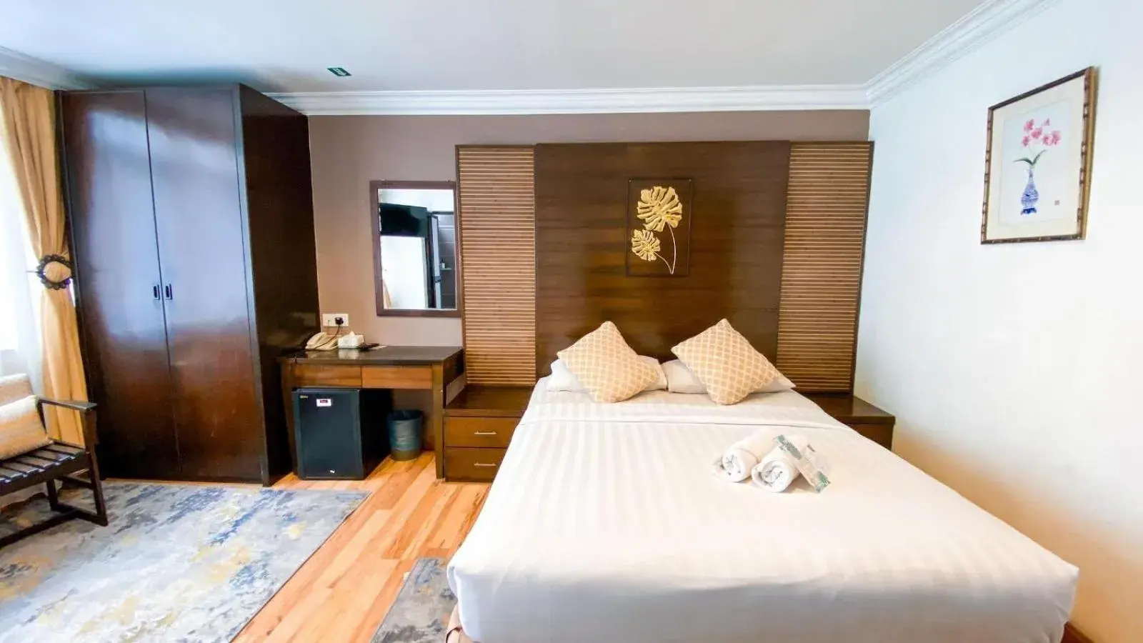 Queenspark Lovita Hotel Queenspark Lovita Hotel