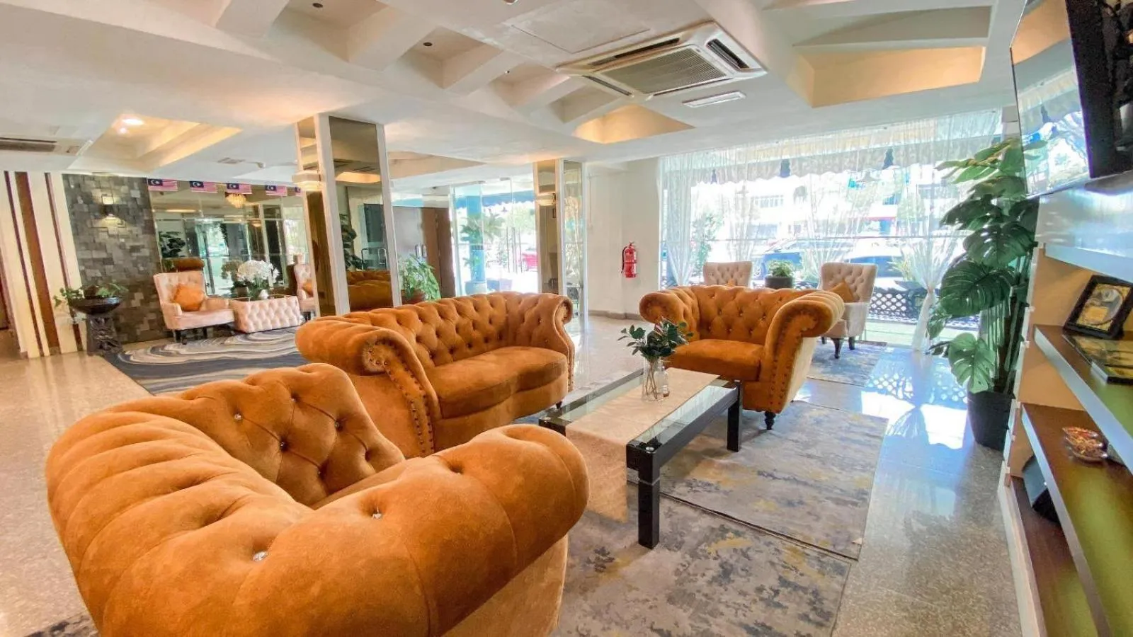 Lobby or reception in Queenspark Lovita Hotel