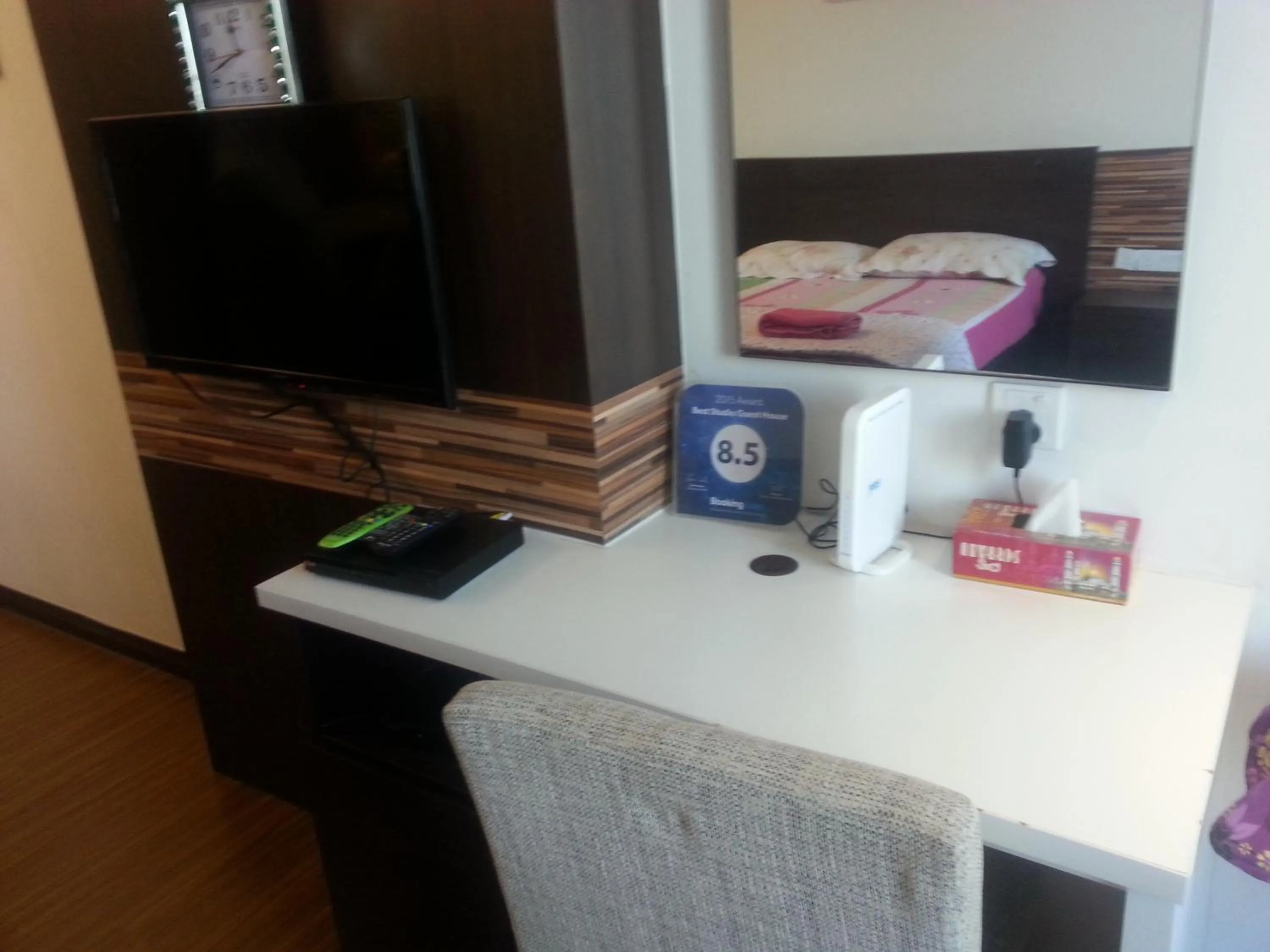 Decorative detail, Bed in Best Studio Guest House