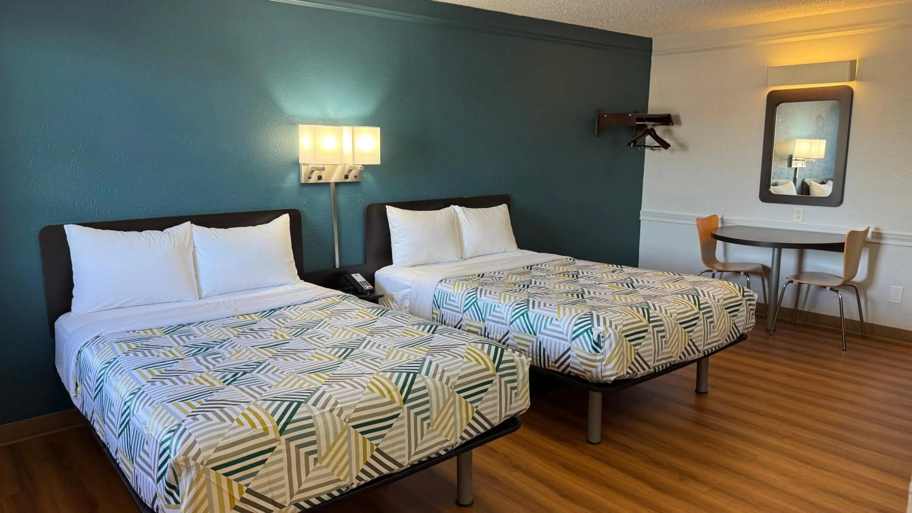 Bedroom, Bed in Studio 6 Beaumont, TX