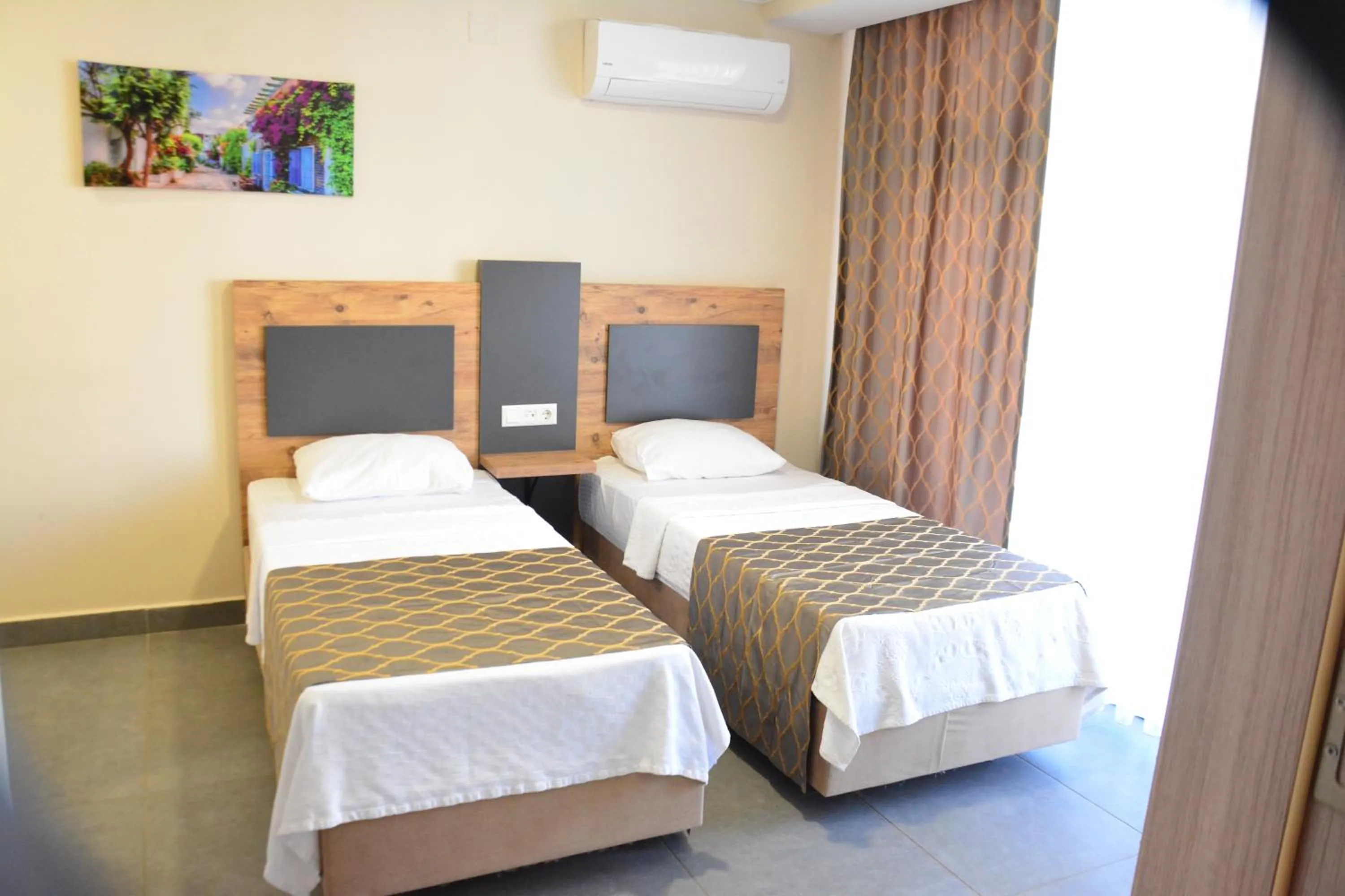 Bed in Club Efes Otel