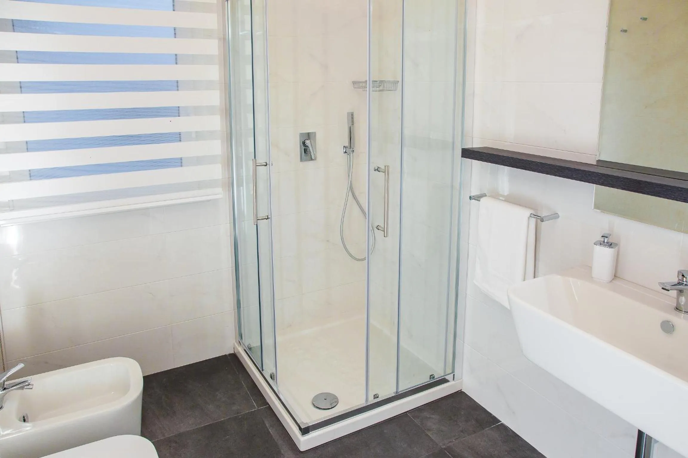 Bathroom in Acquamarina B&b