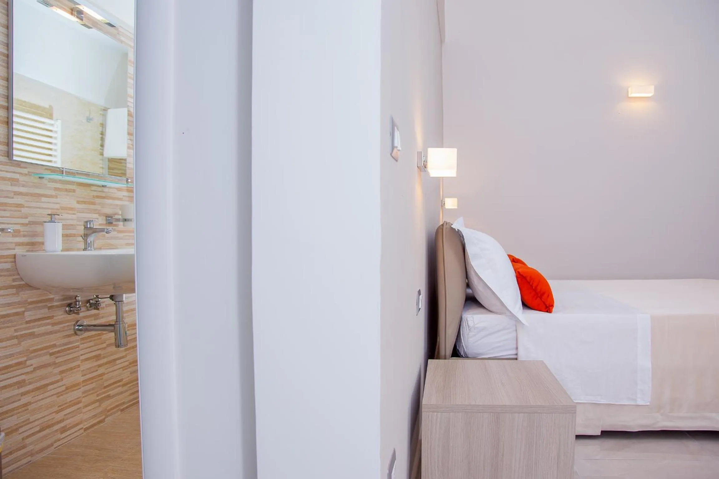 Decorative detail in Acquamarina B&b