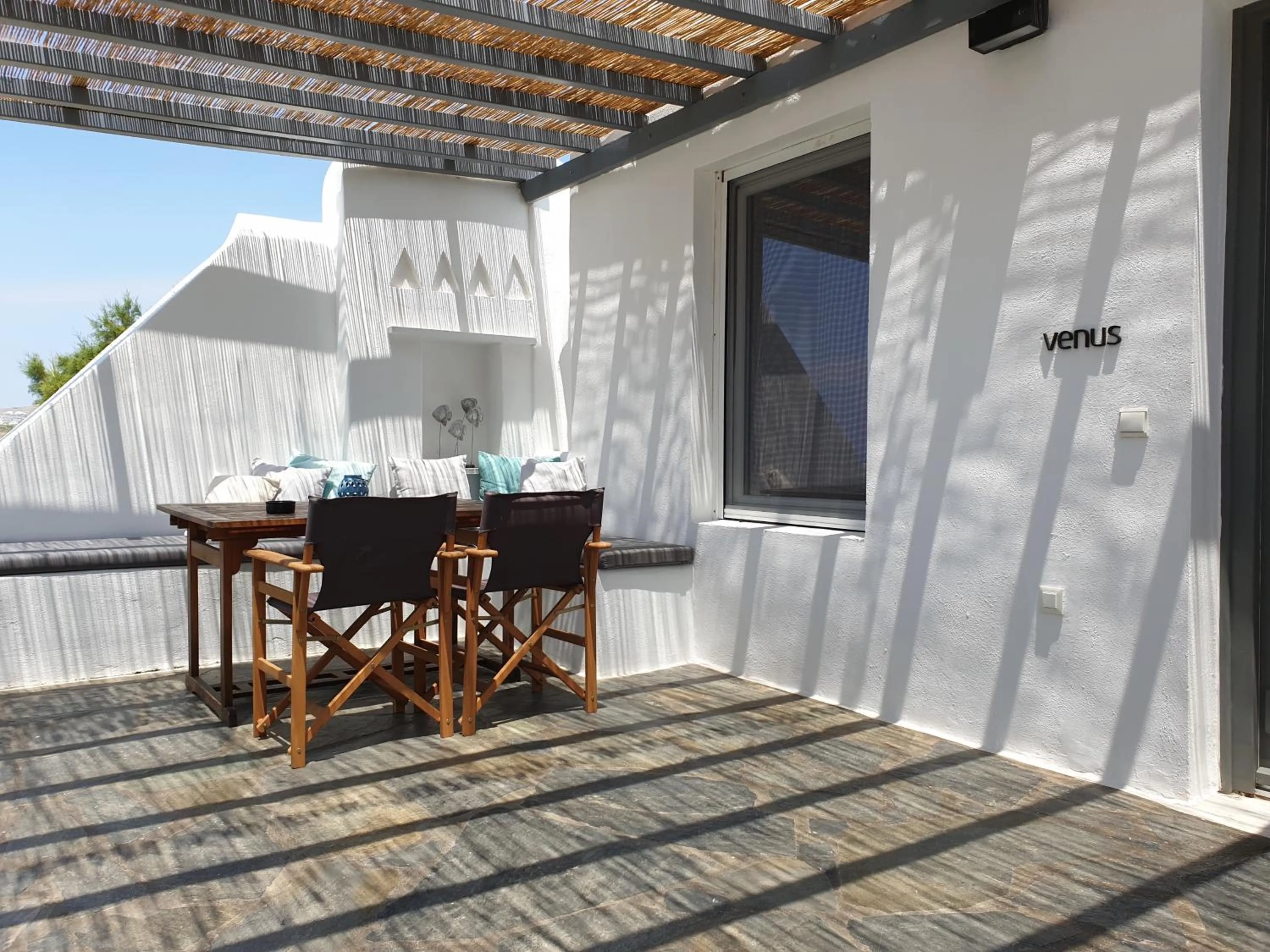 Balcony/Terrace in Bellou Suites