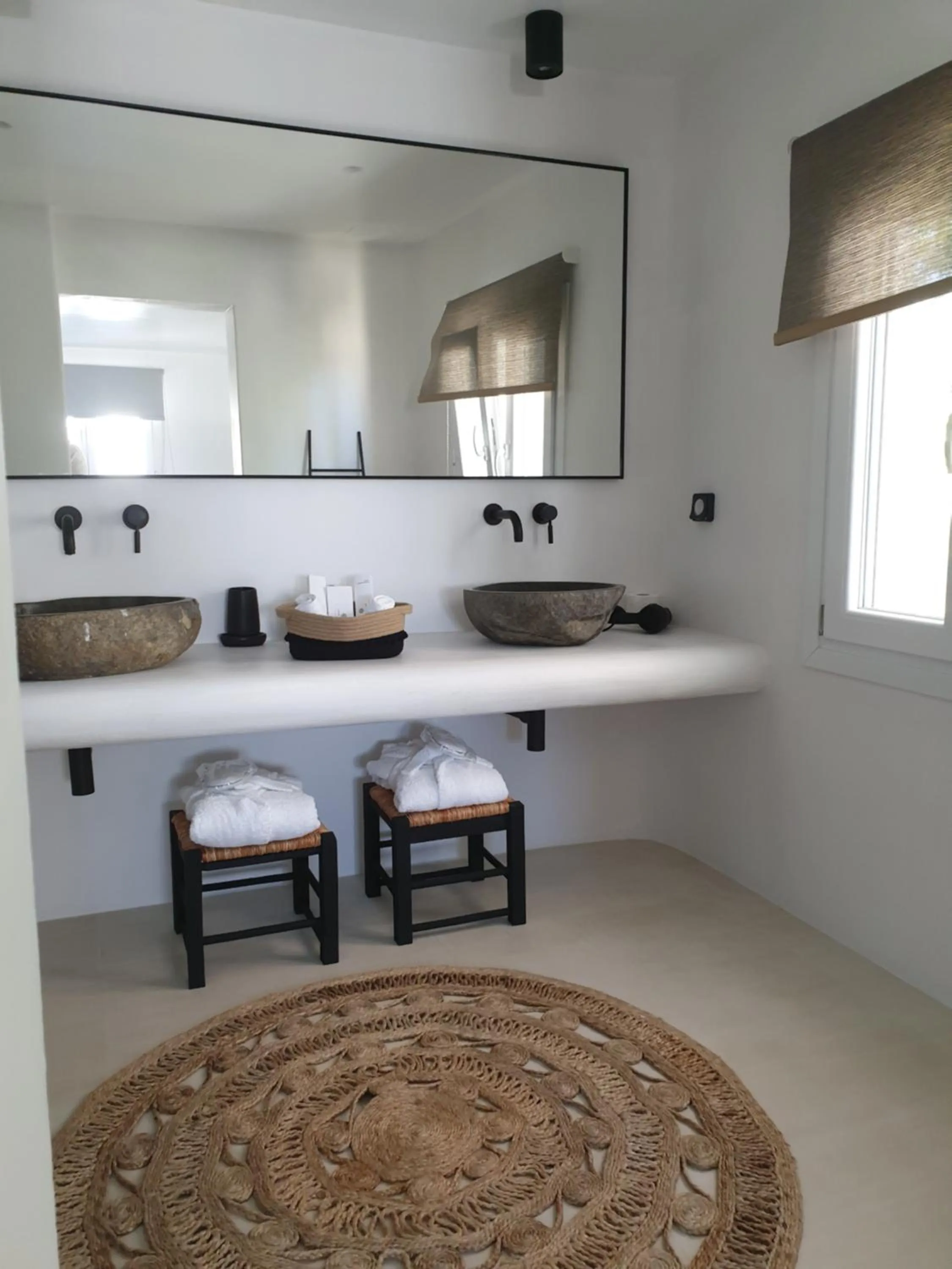 Bathroom in Bellou Suites