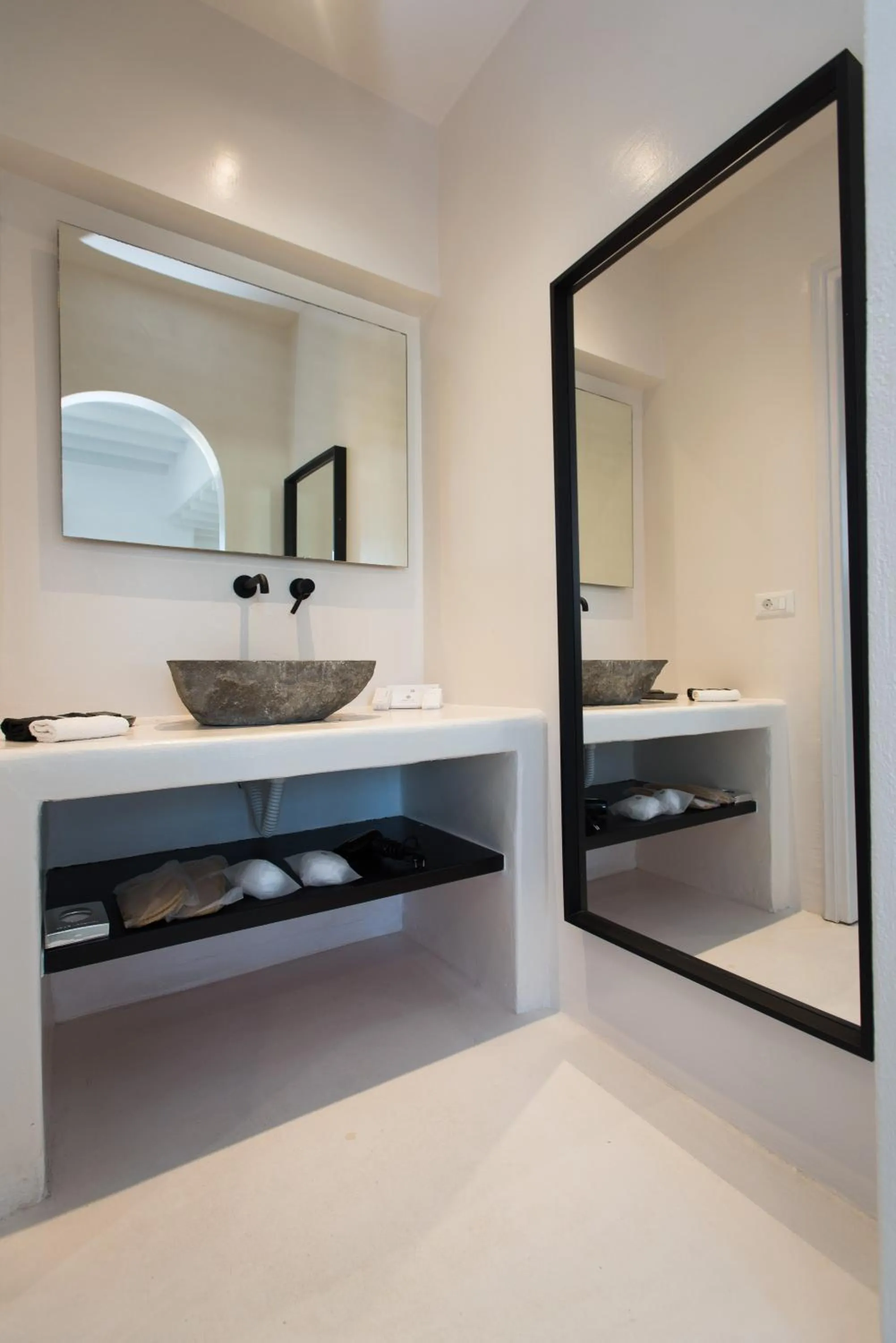 Bathroom in Bellou Suites