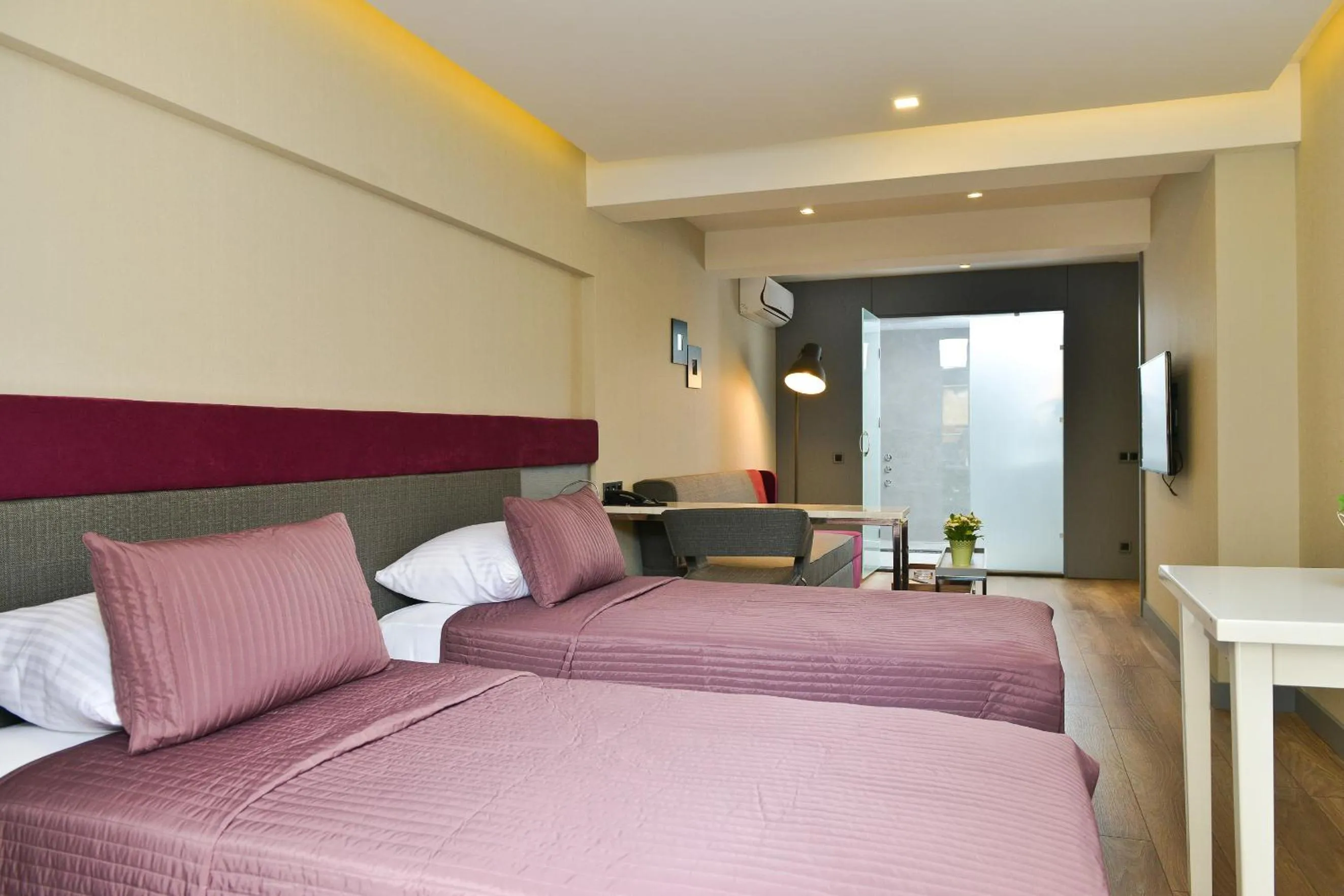 Bed in Spil Suites
