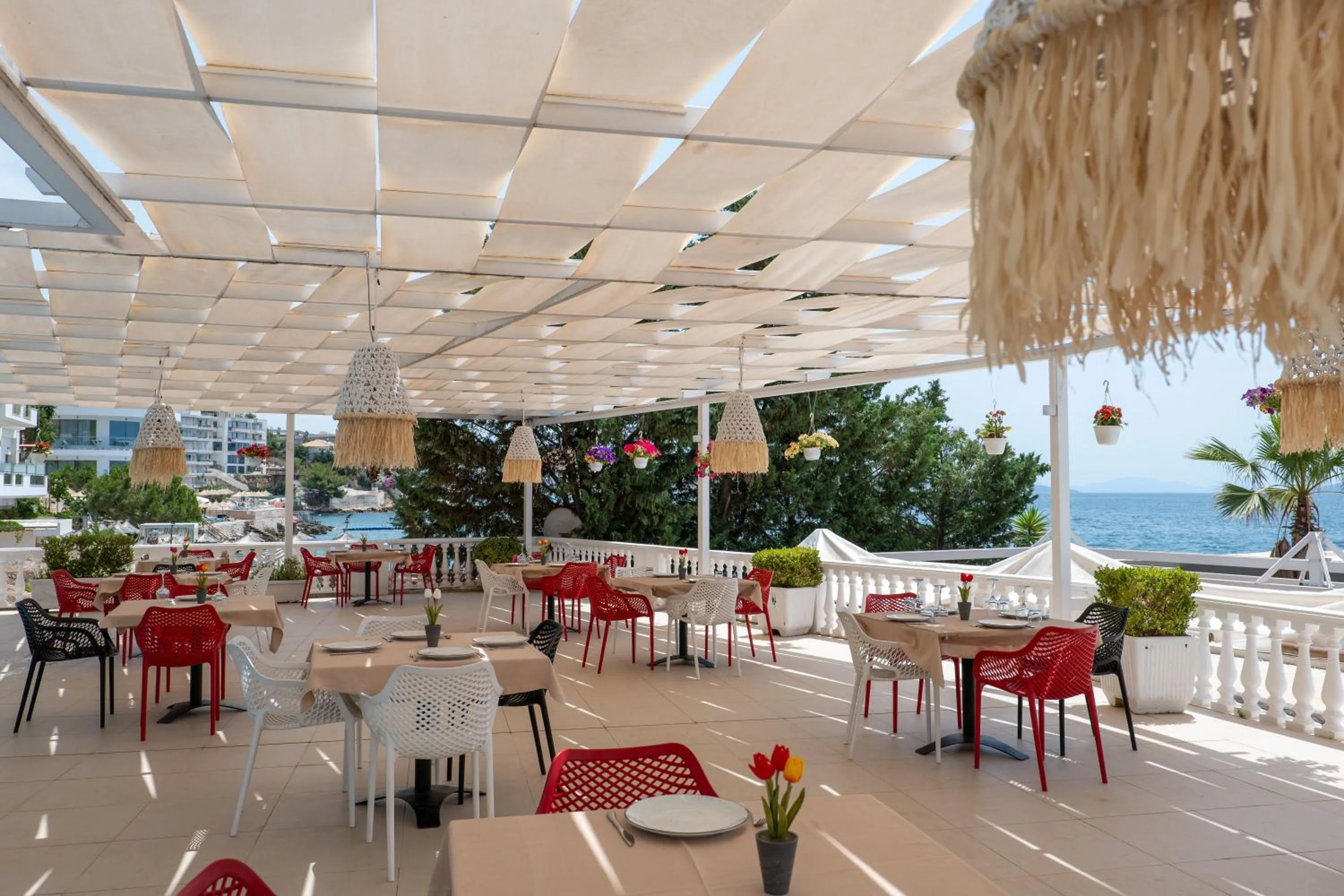 Restaurant/places to eat in Hotel Sejko