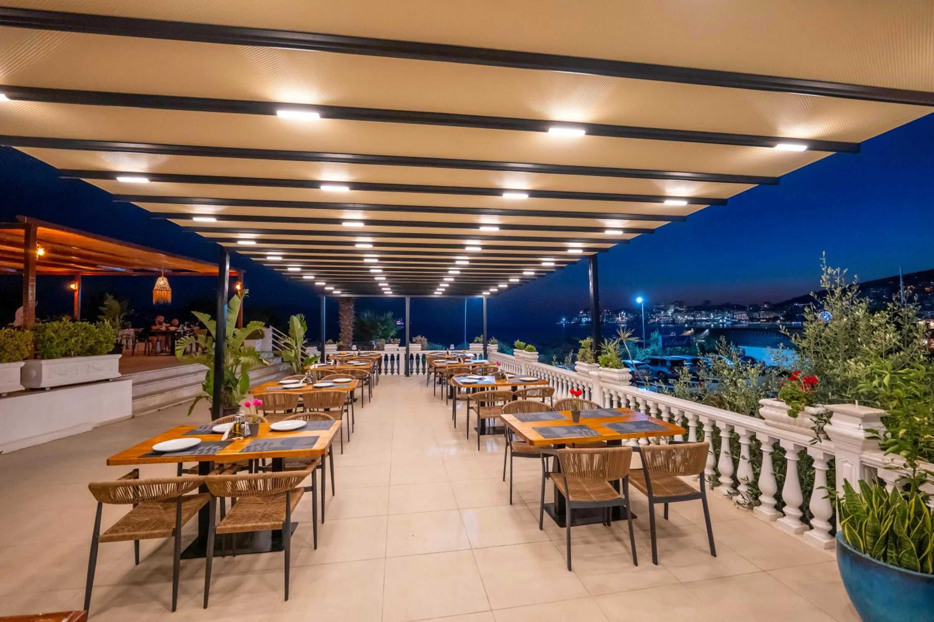 Restaurant/places to eat in Hotel Sejko