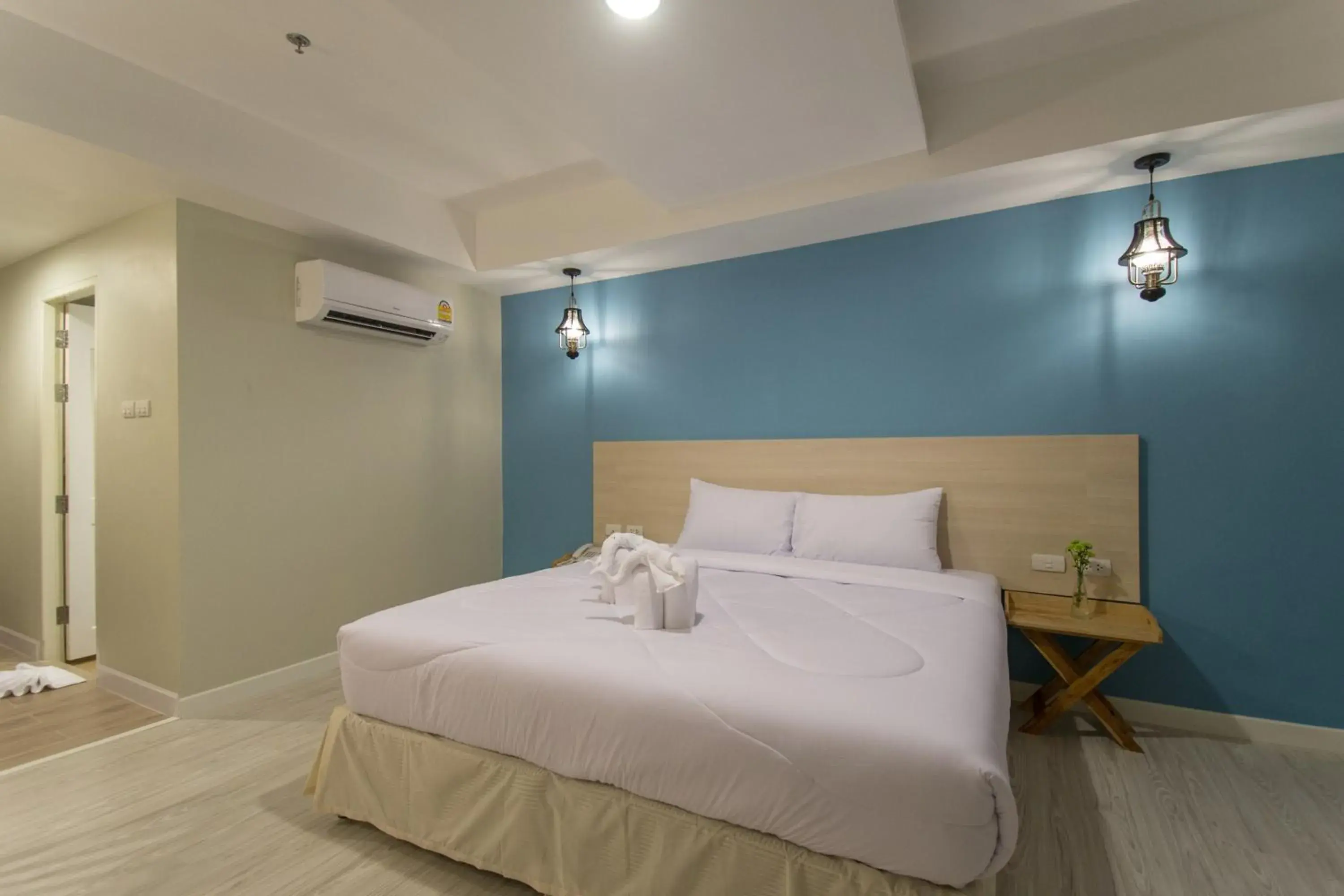 Standard Double Room in Prachuap Grand Hotel Standard Double Room in Prachuap Grand Hotel