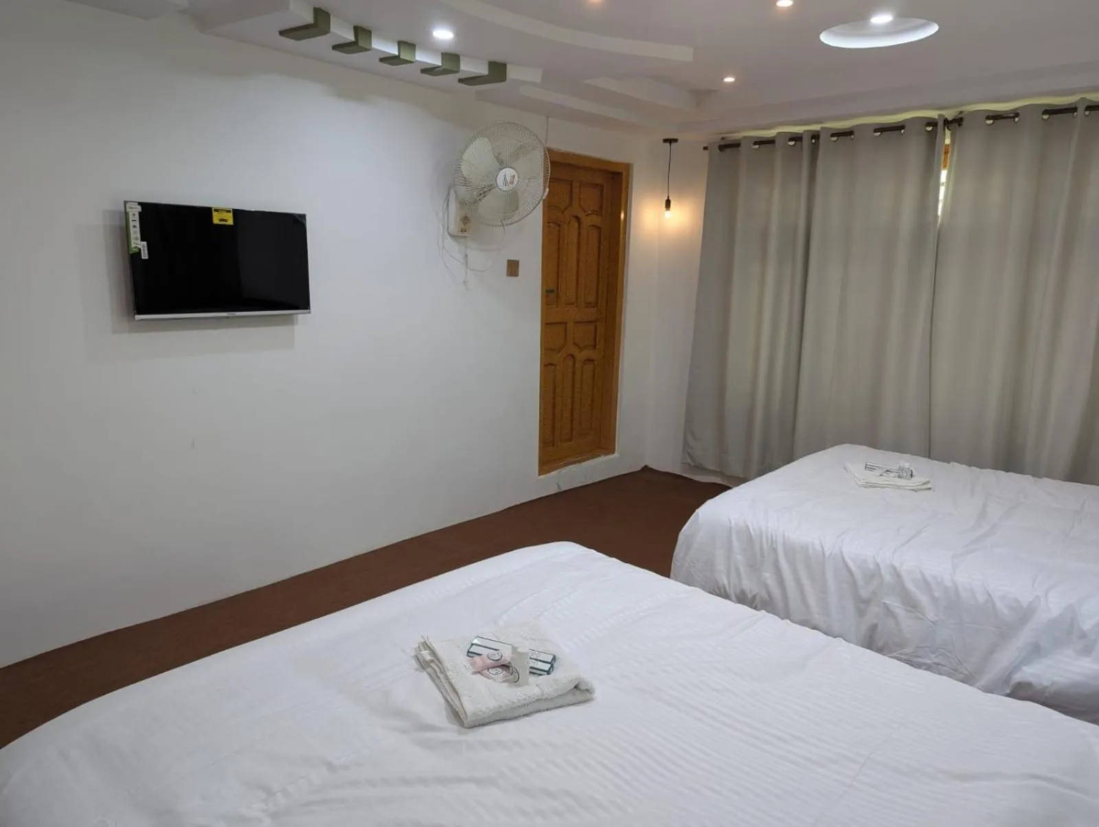 TV and multimedia in Comfort Hotel & Huts
