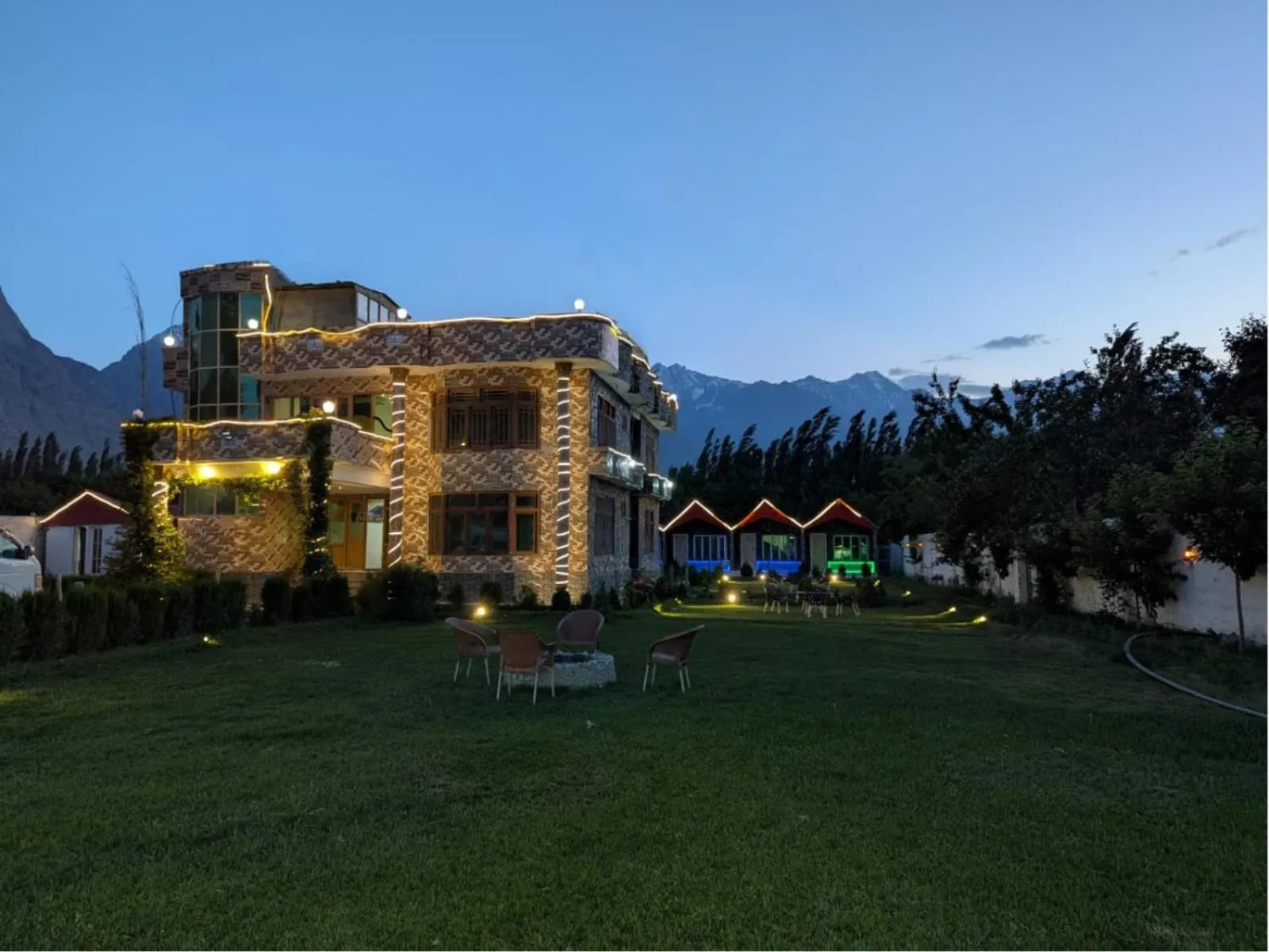 Comfort Hotel & Huts