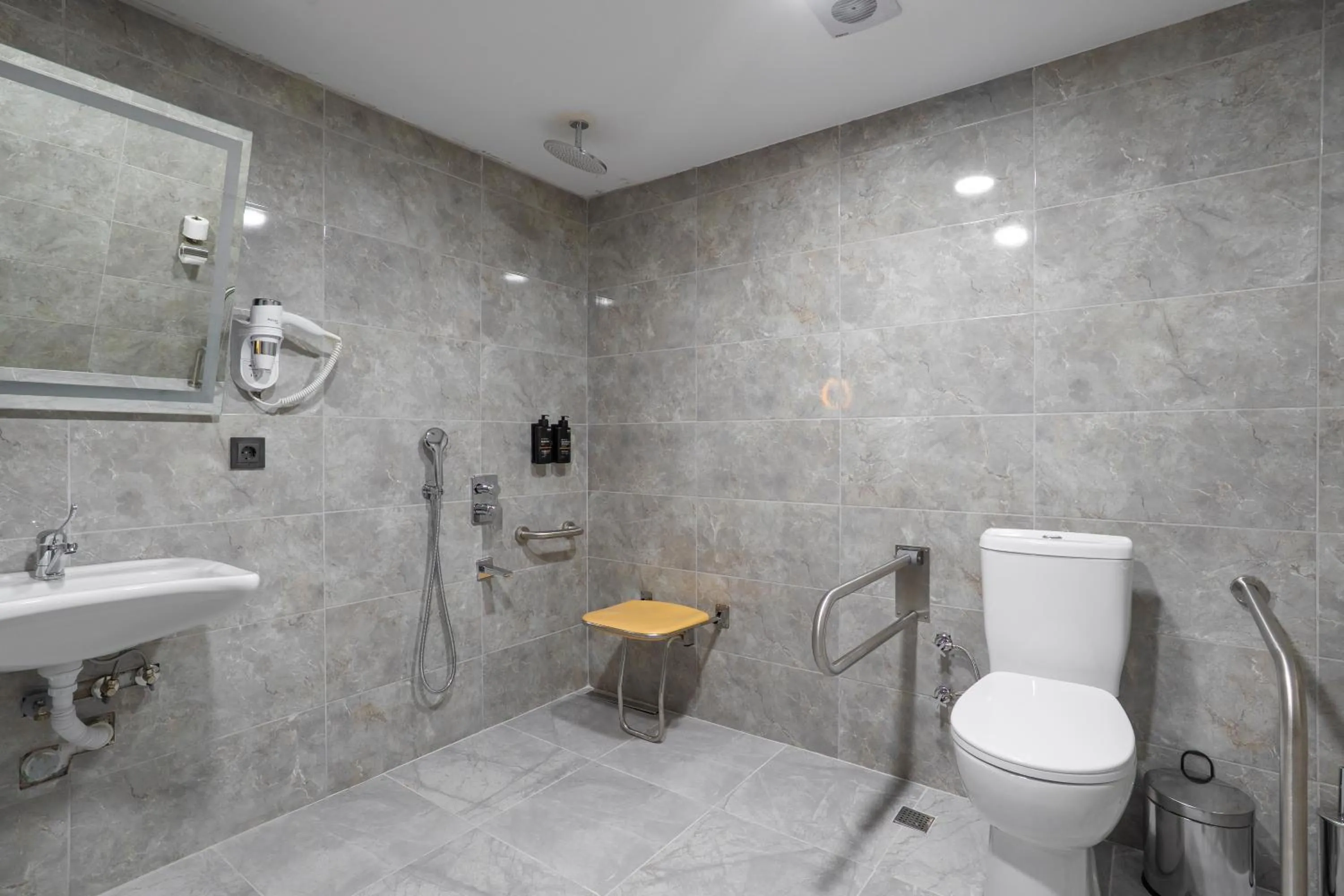 Facility for disabled guests in Best Western Plus Trabzon