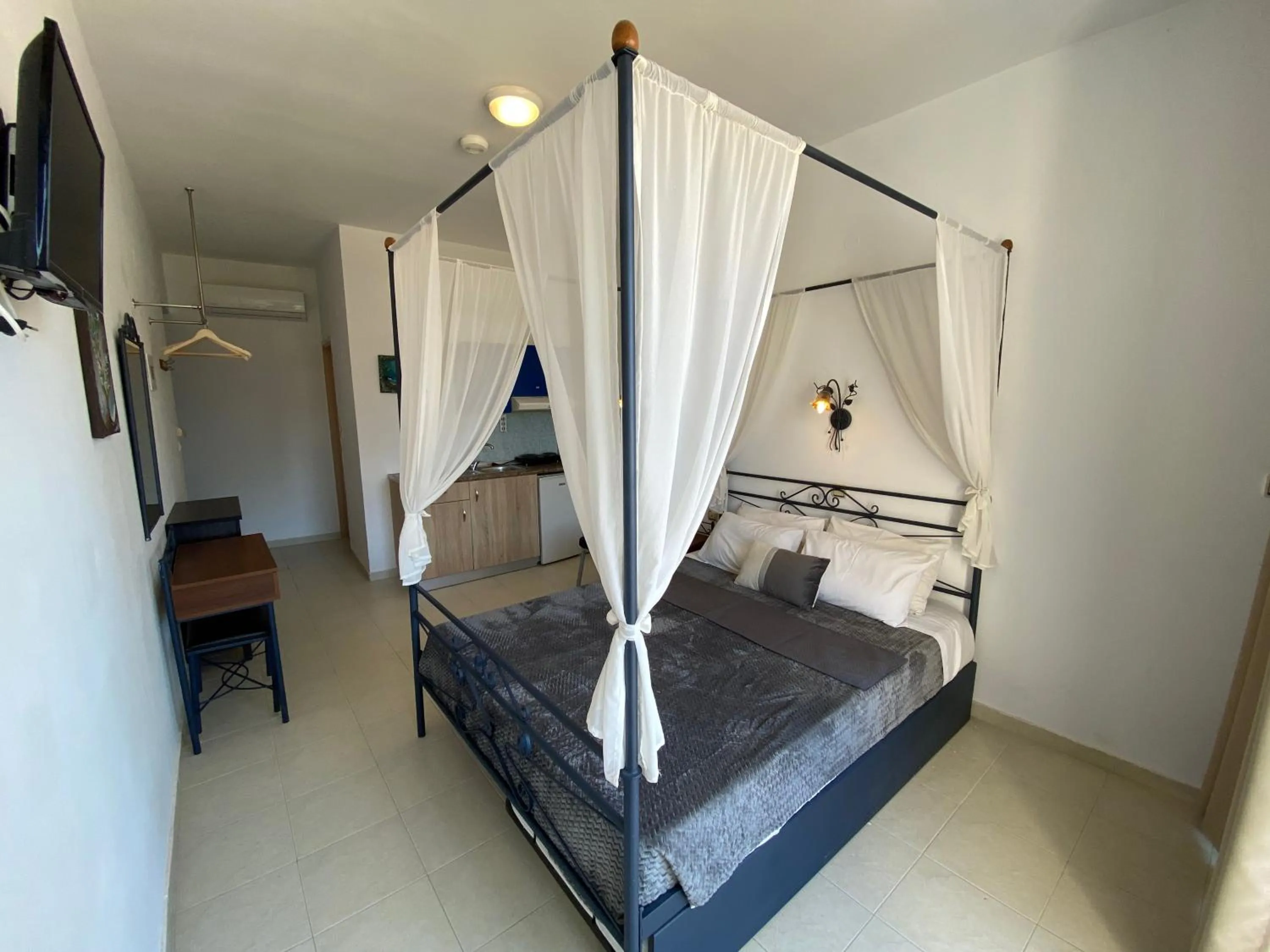 Anastasia Studios, Apartments & Suites