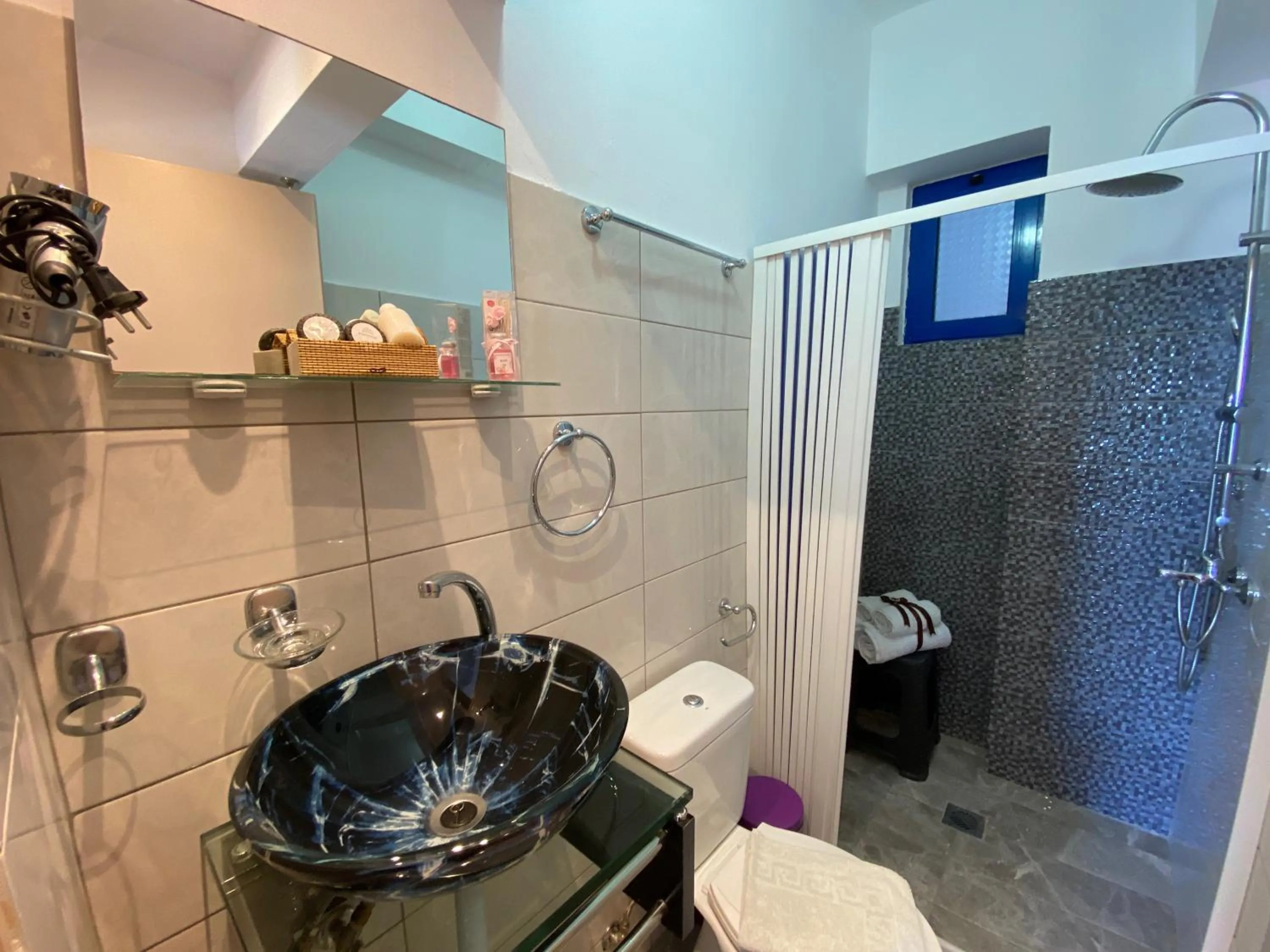 Anastasia Studios, Apartments & Suites