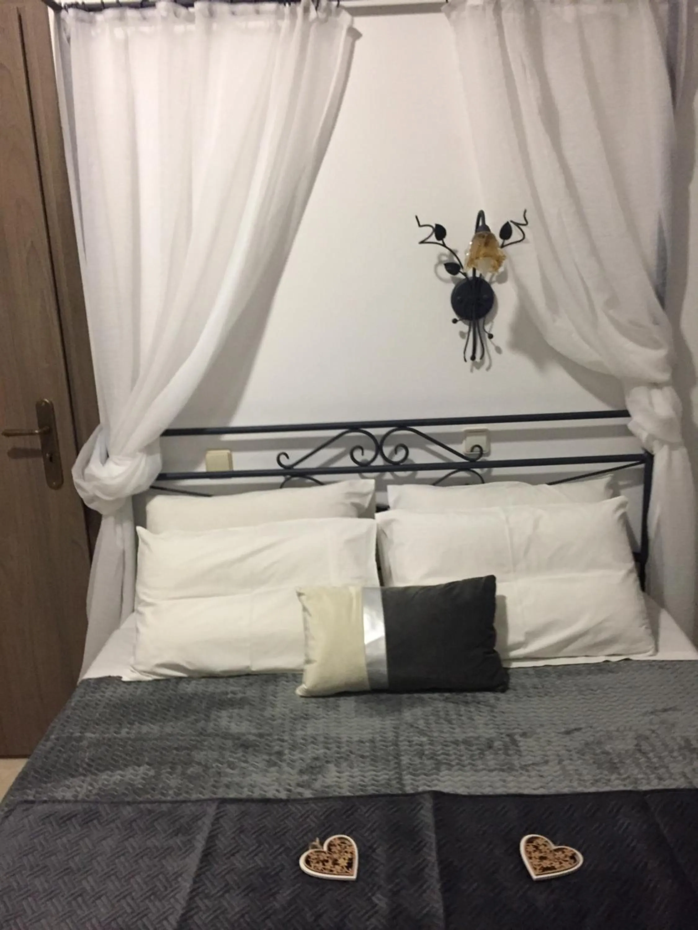 Anastasia Studios, Apartments & Suites