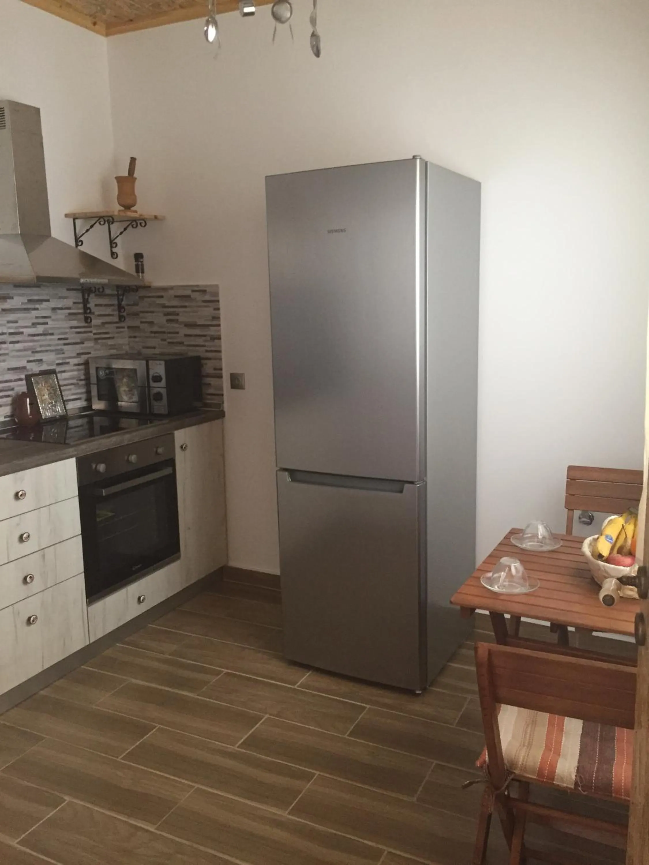 Anastasia Studios, Apartments & Suites