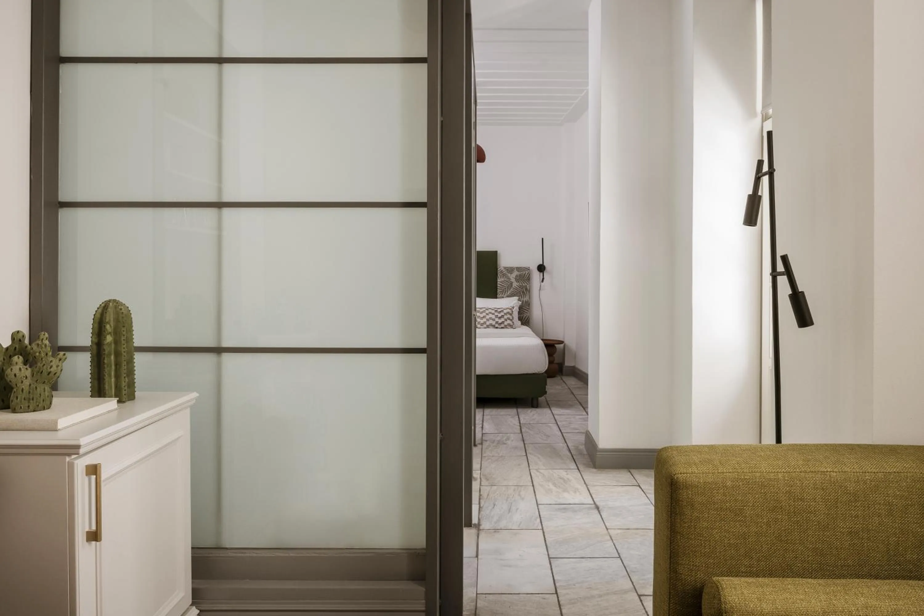 Facade/entrance, Bed in Alma Syros