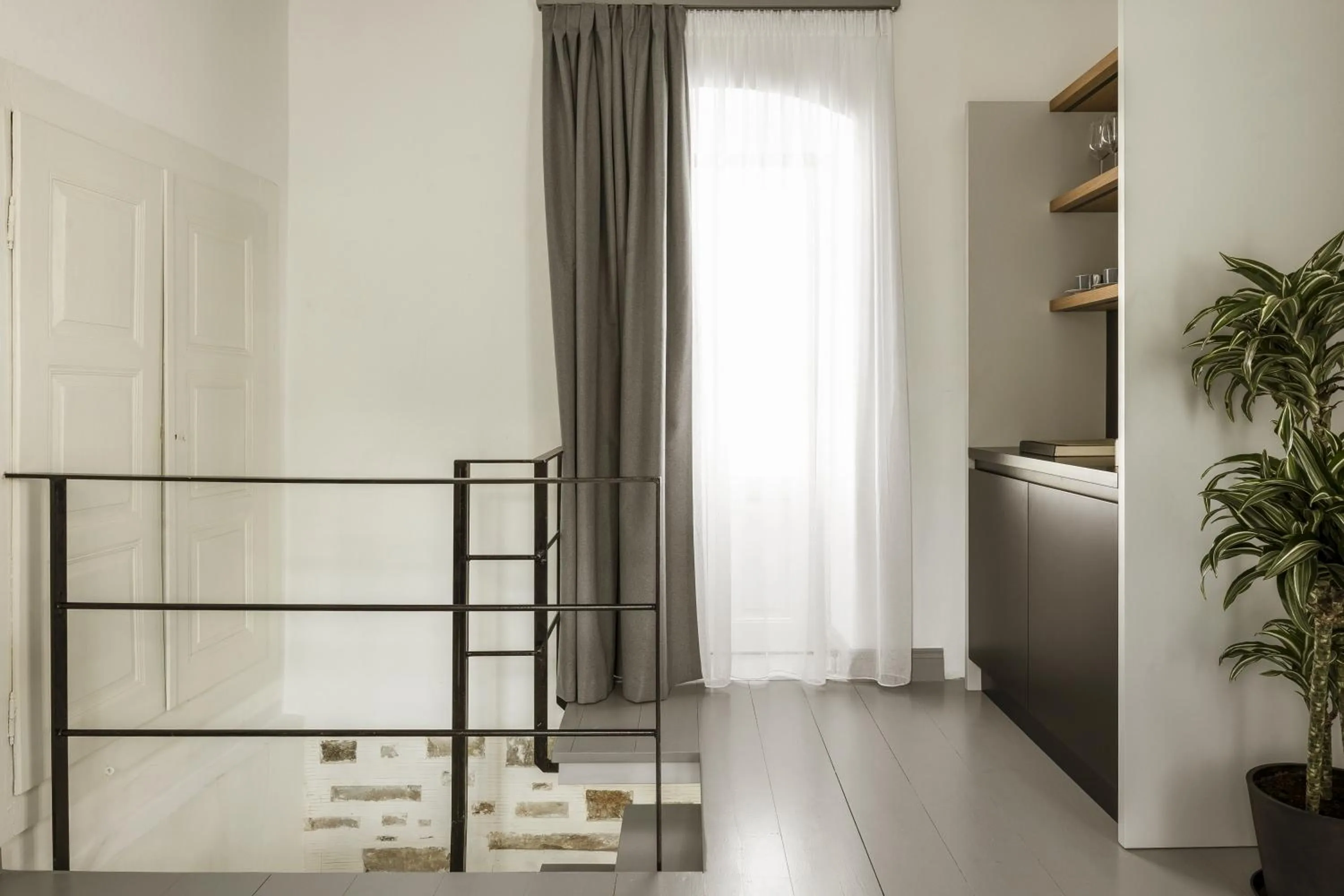 Photo of the whole room, Bed in Alma Syros