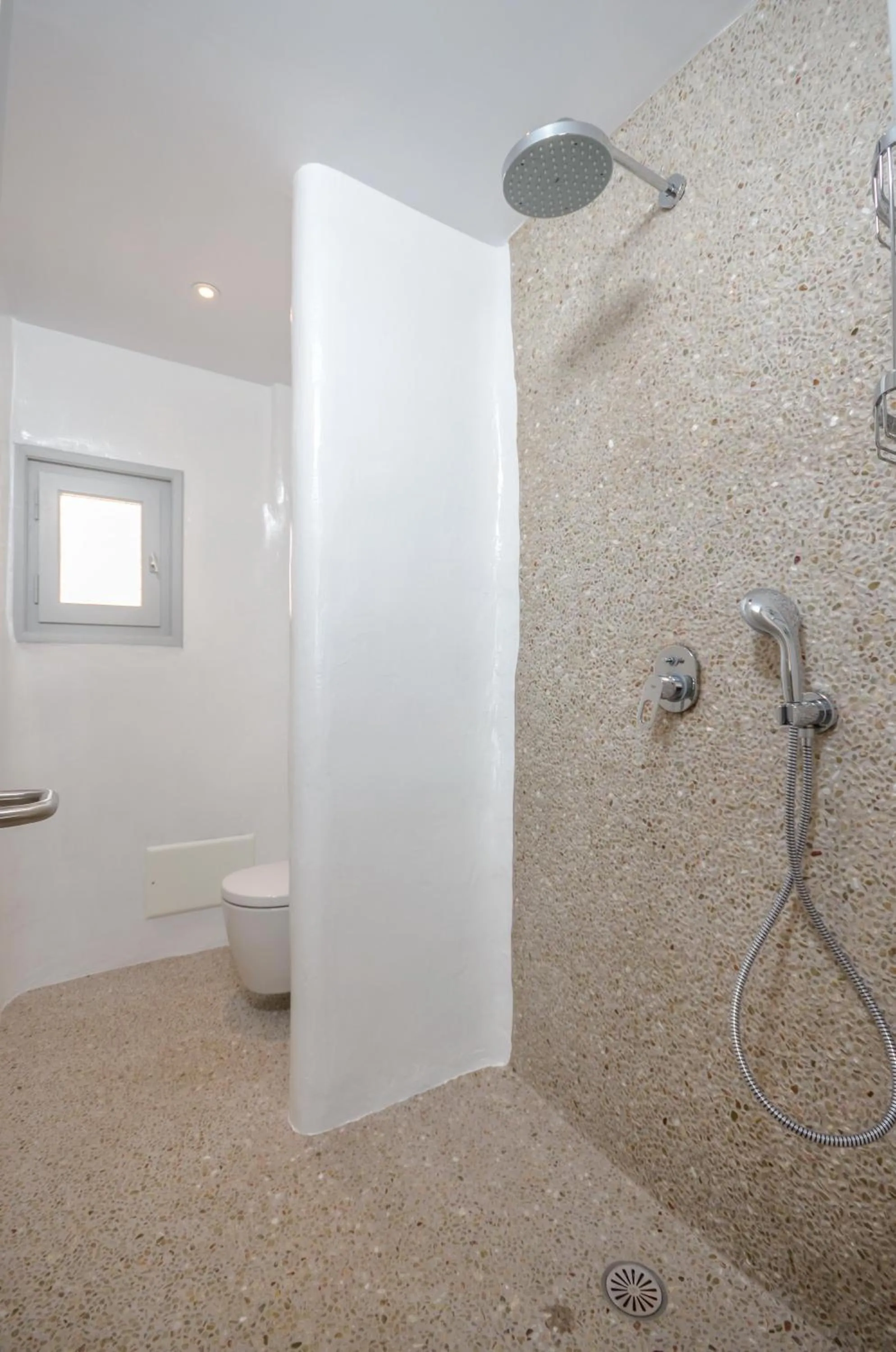 Shower in Villa Adriana Hotel