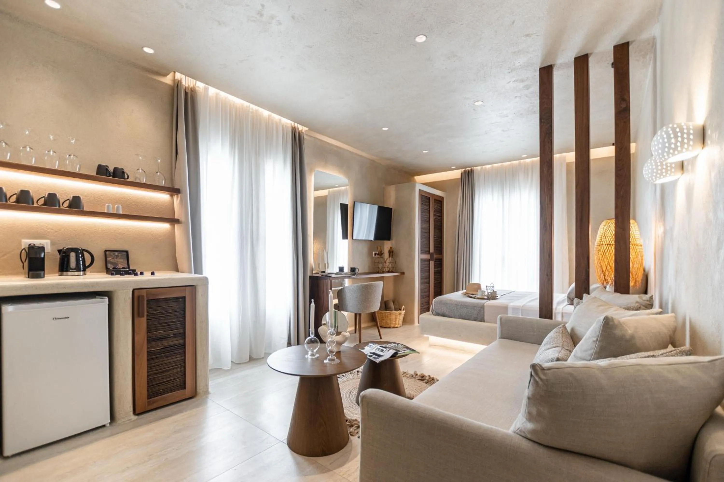 Seating area in Villa Adriana Hotel