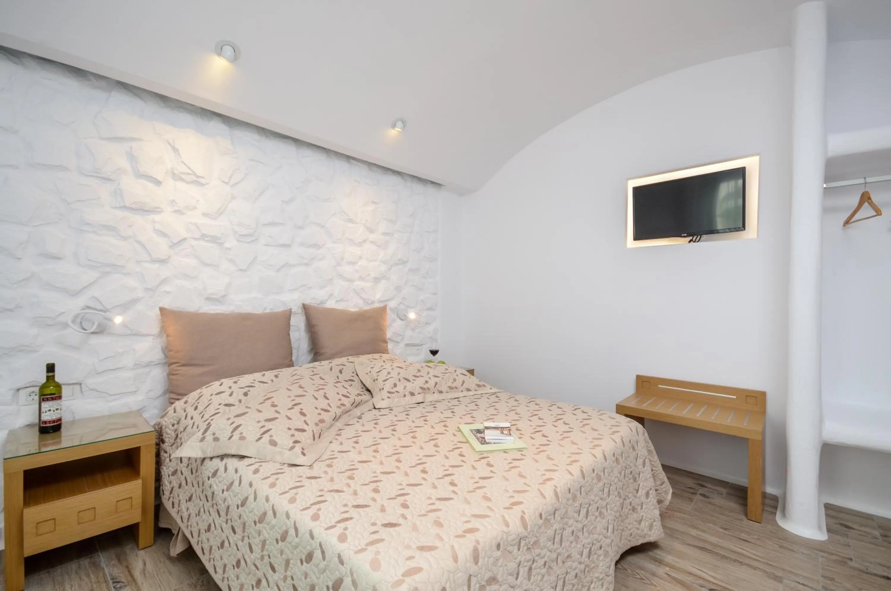 Bedroom, Bed in Villa Adriana Hotel