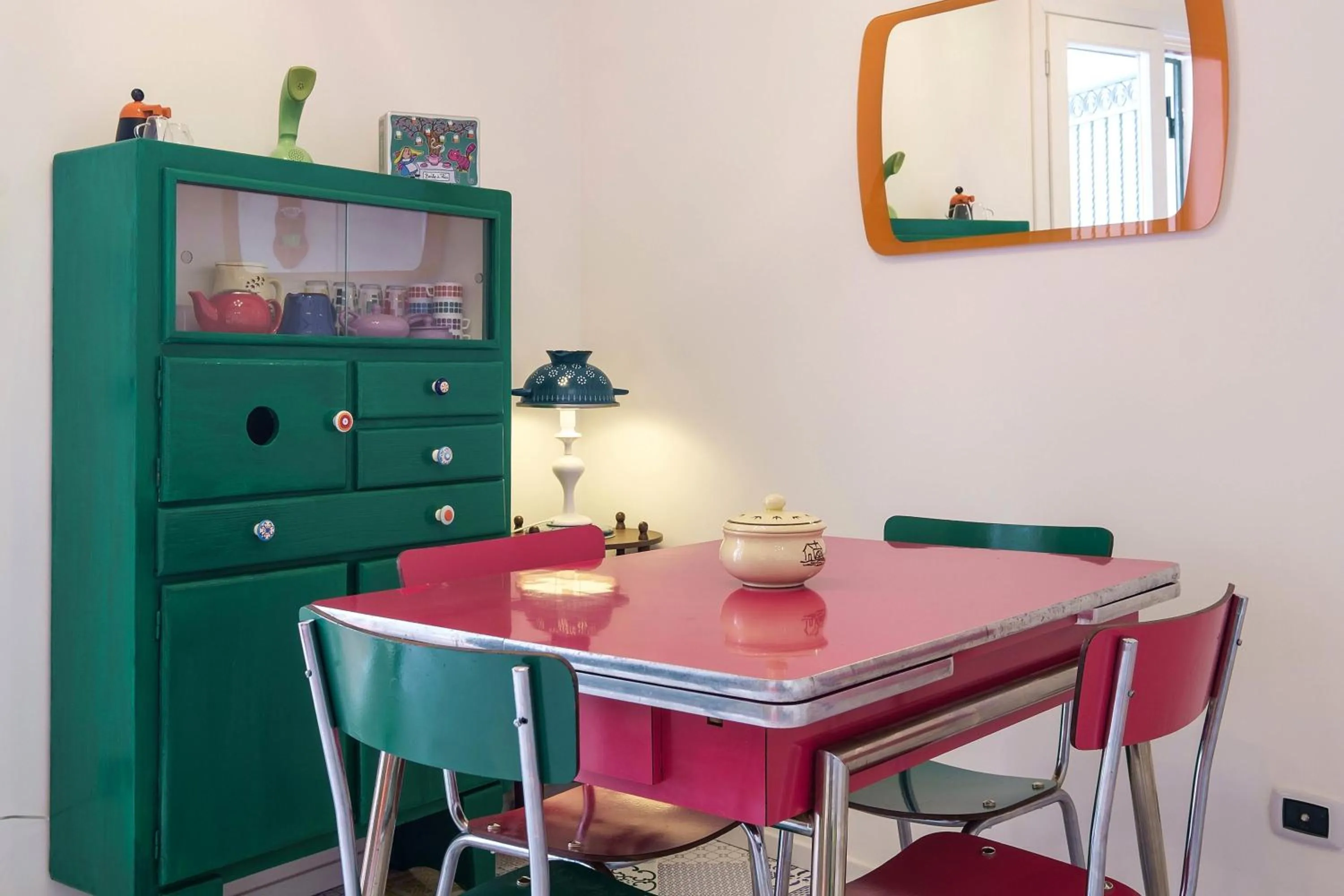 Communal lounge/ TV room in MAD Bed & Breakfast