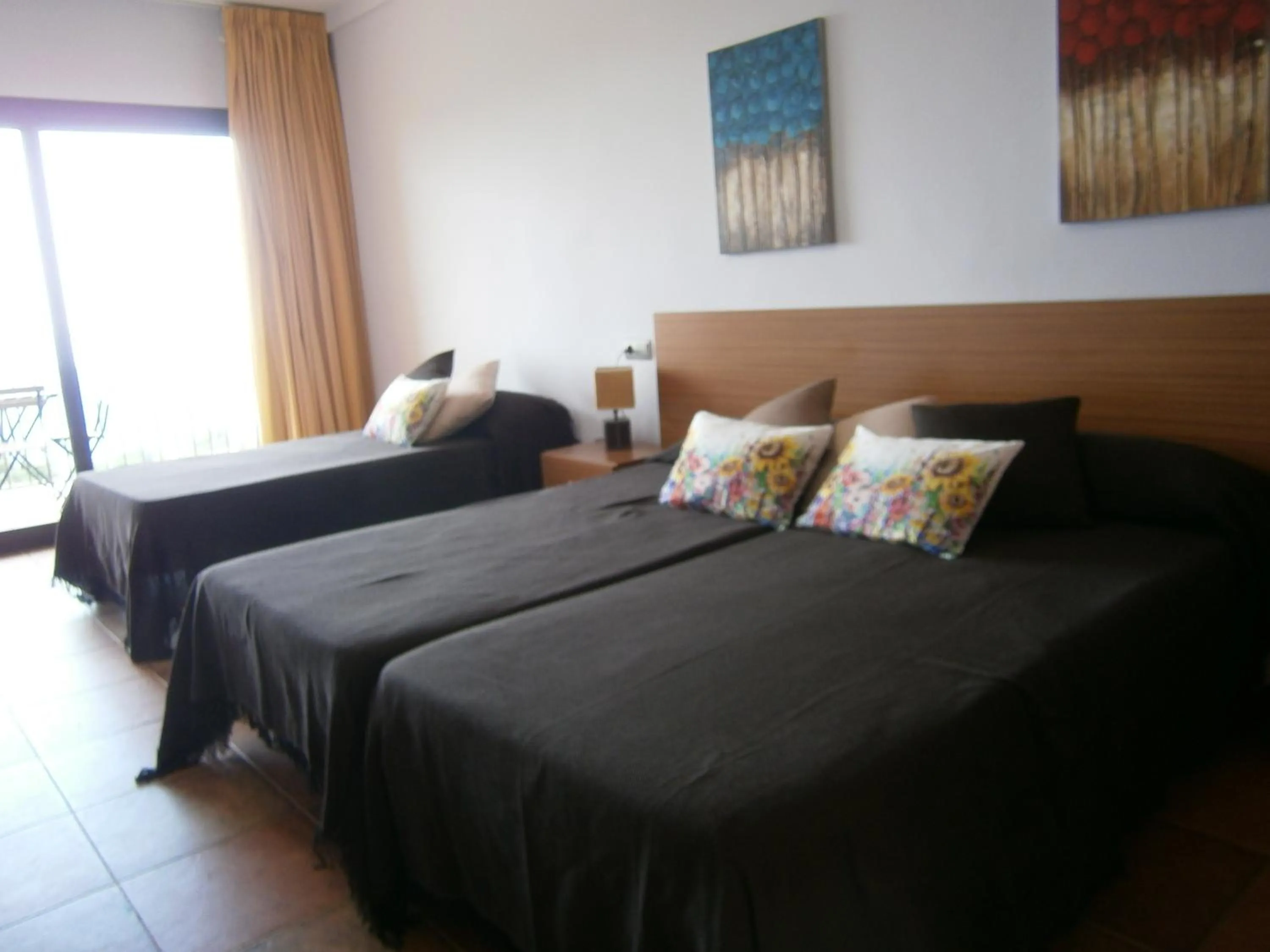 Photo of the whole room, Bed in Cor De Prades