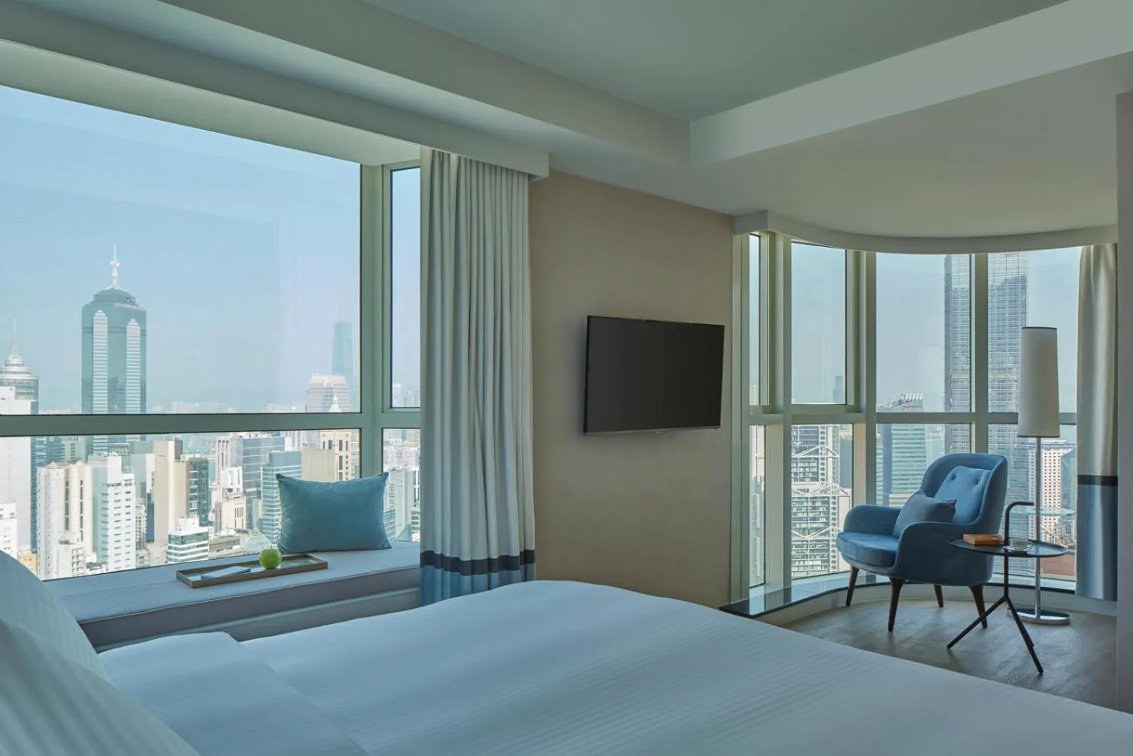 Bedroom, Bed in Two MacDonnell Road