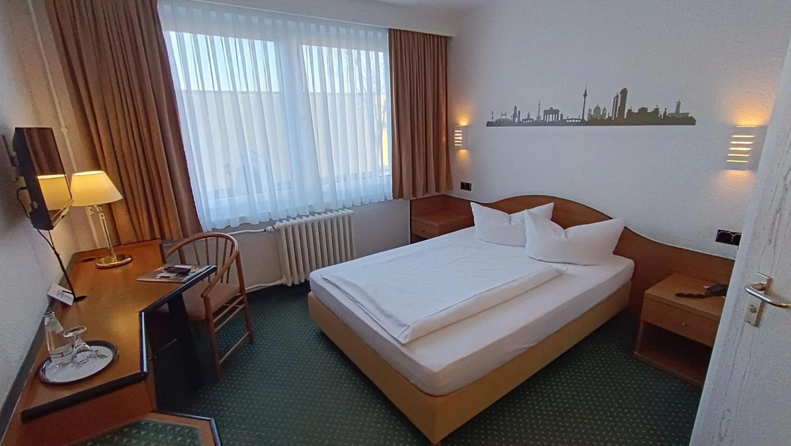 Bed in LAT Hotel & Apartmenthaus Berlin