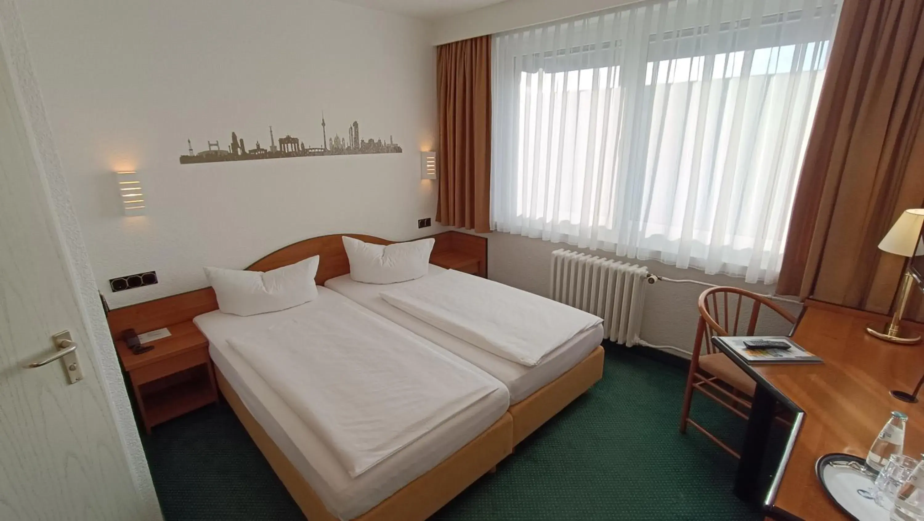 Double Room - single occupancy in LAT Hotel & Apartmenthaus Berlin Double Room - single occupancy in LAT Hotel & Apartmenthaus Berlin