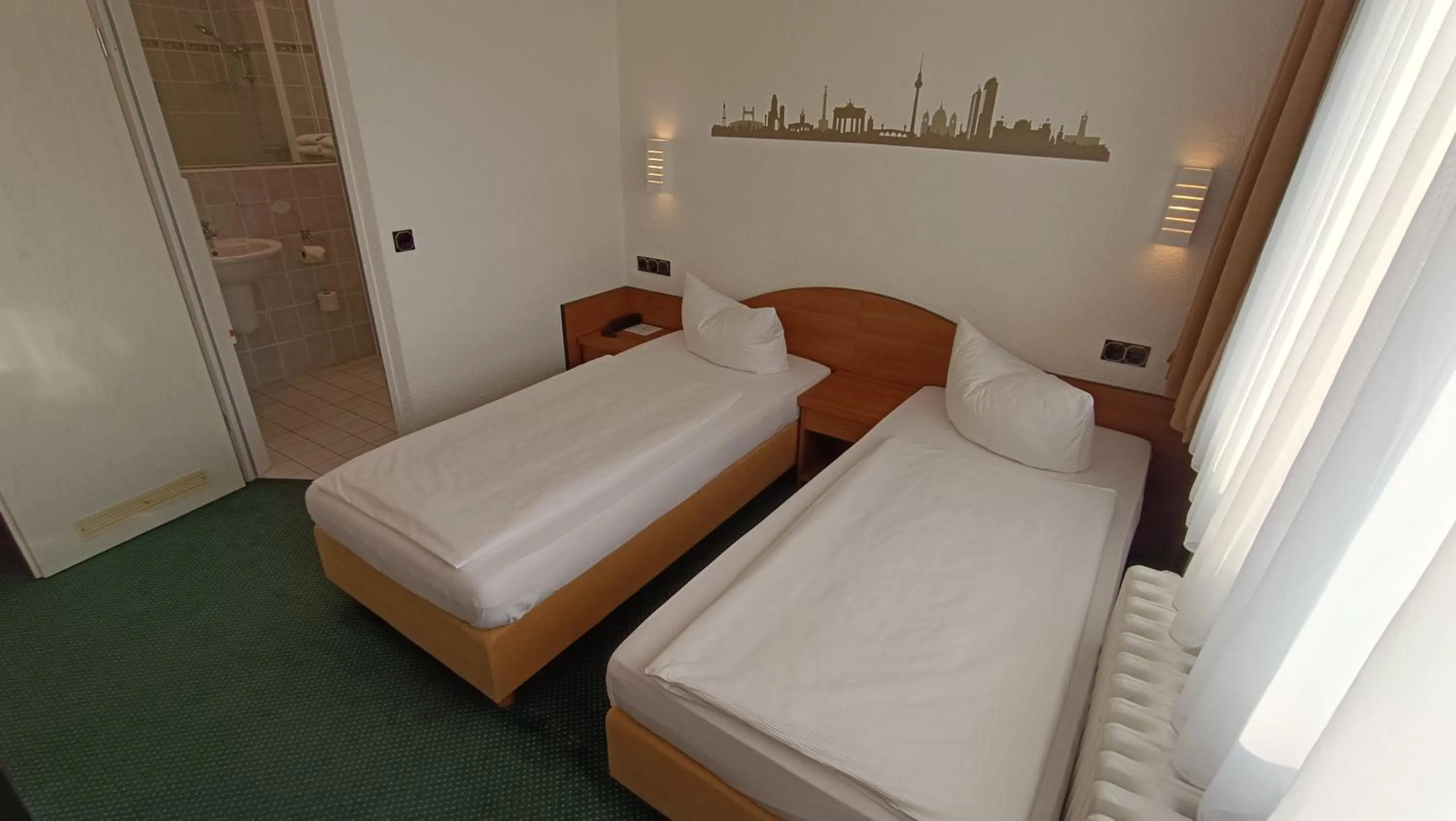 Bed in LAT Hotel & Apartmenthaus Berlin