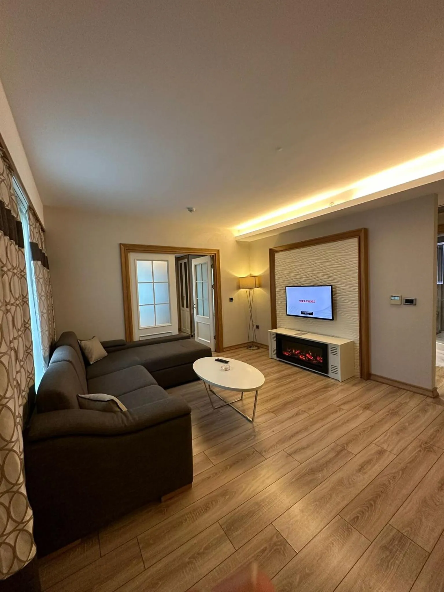 fireplace in Bof Hotels Ceo Suites Atasehir