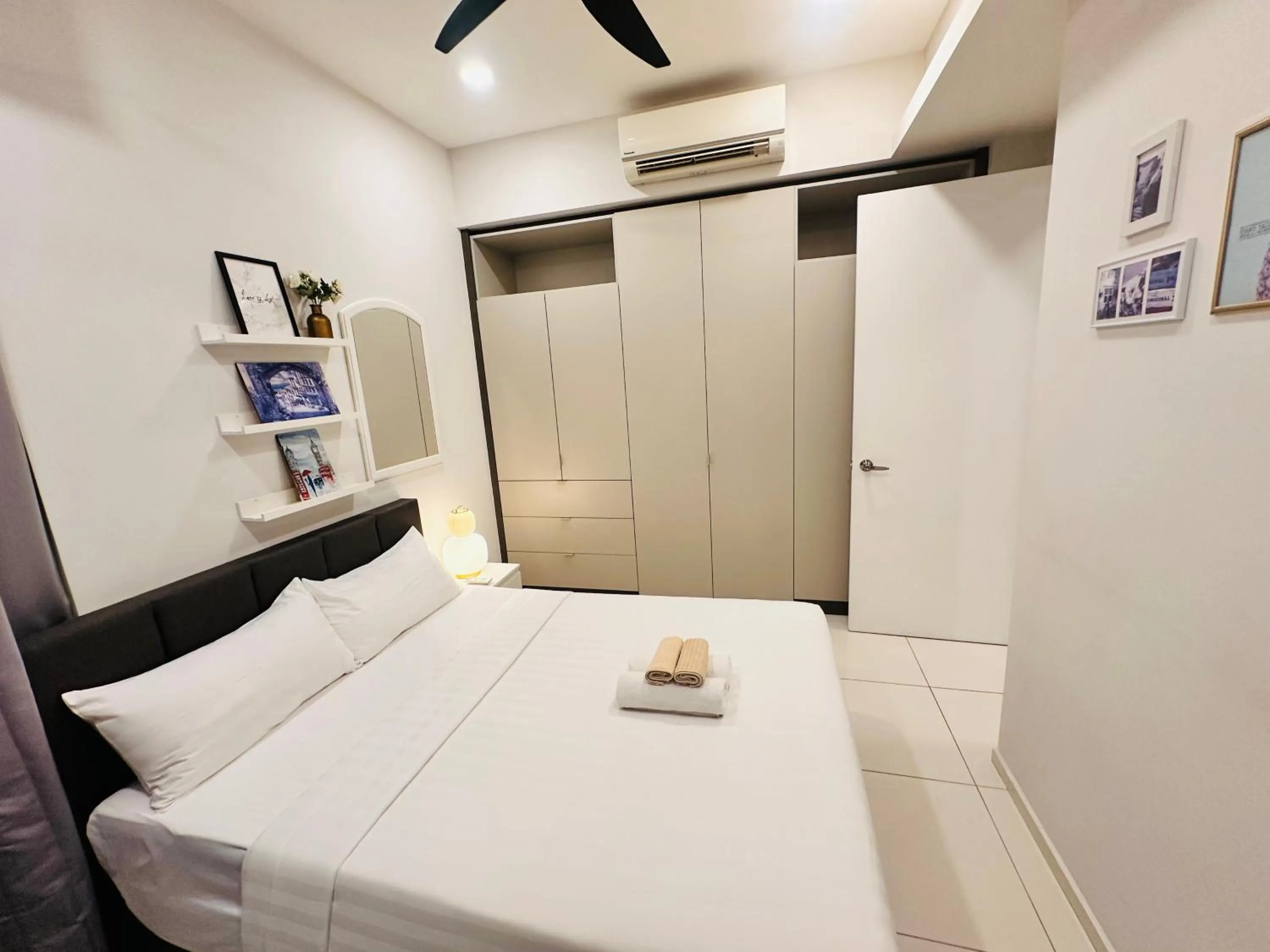 Bed in The Robertson Bukit Bintang