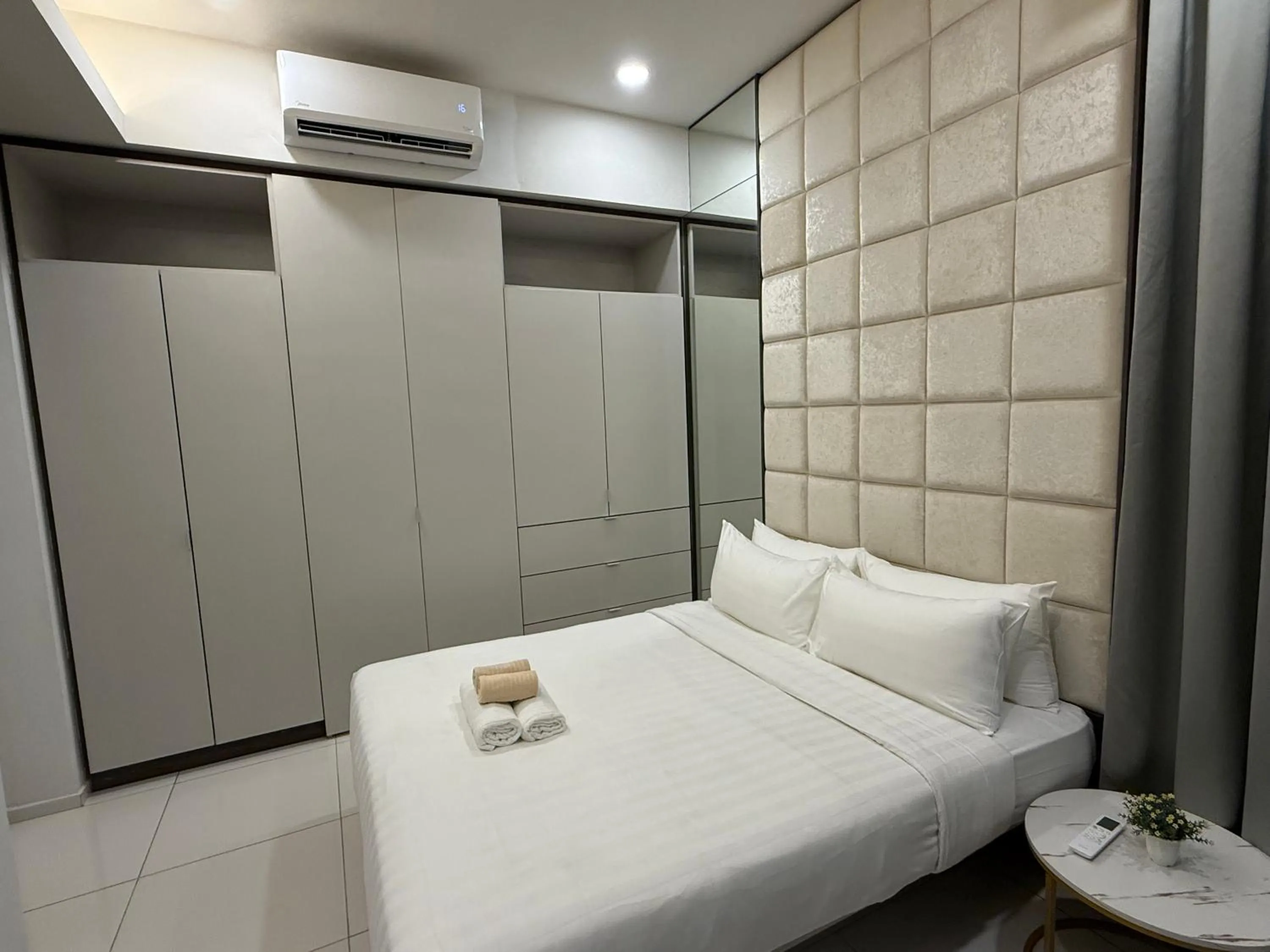 Bed in The Robertson Bukit Bintang