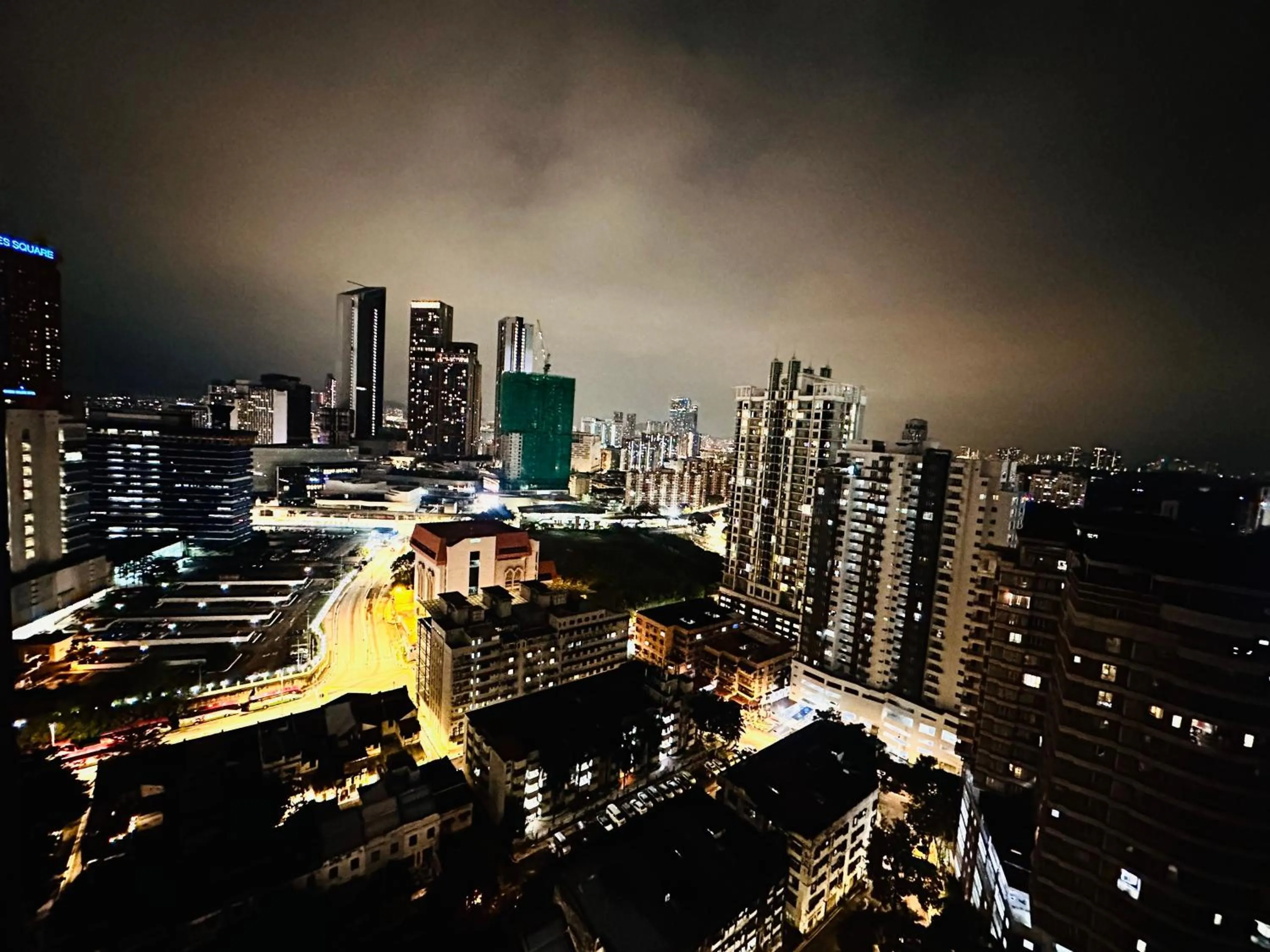 Night in The Robertson Bukit Bintang