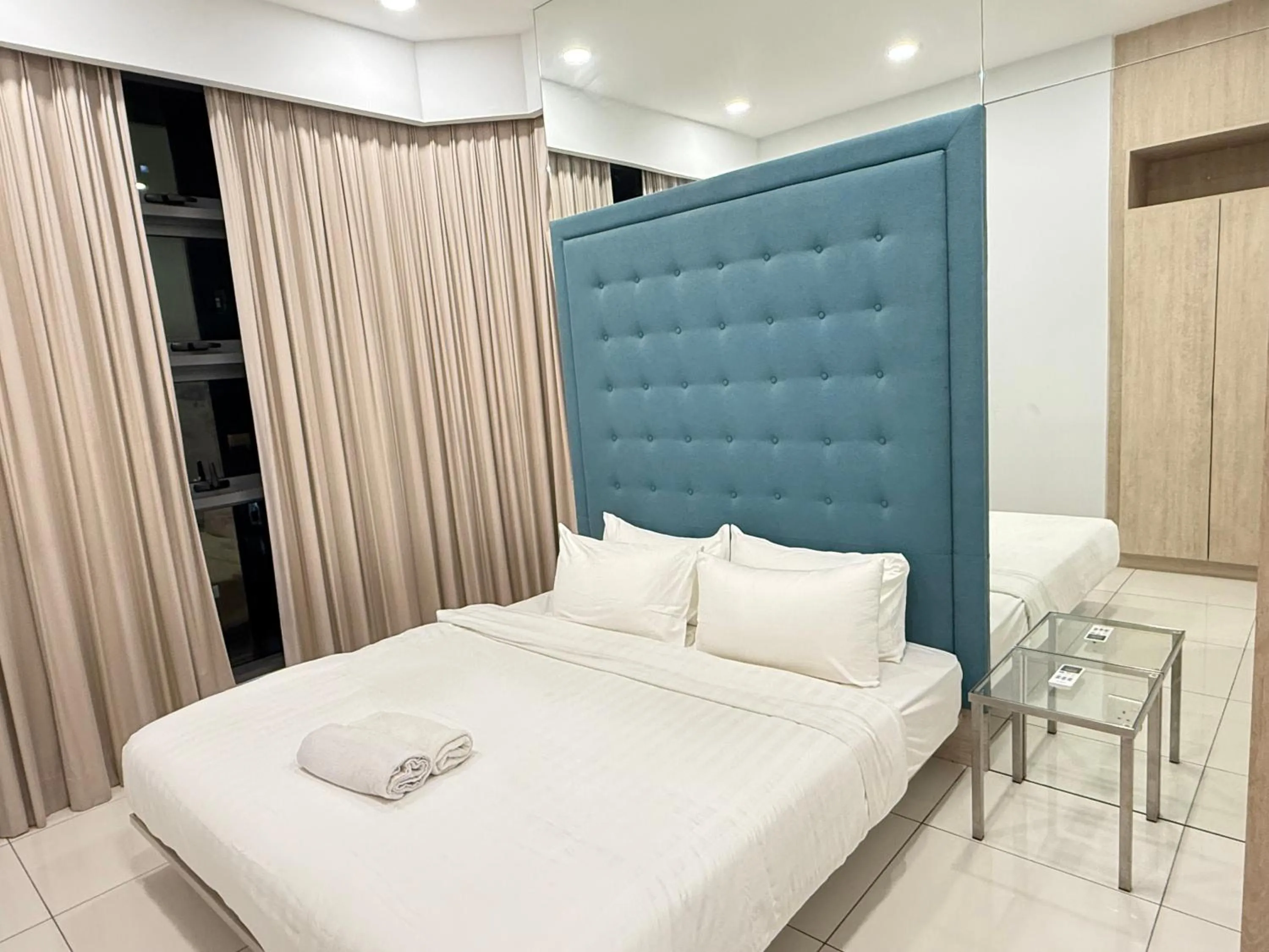 Bed in The Robertson Bukit Bintang