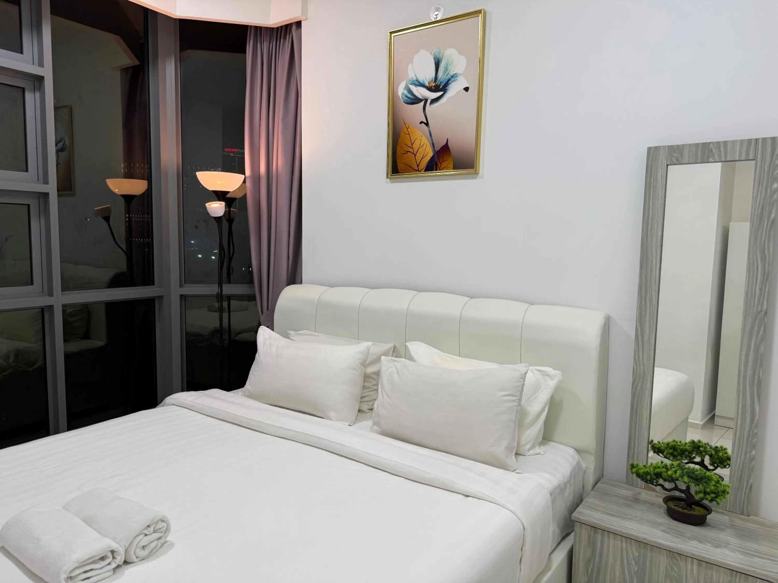 Bed in The Robertson Bukit Bintang