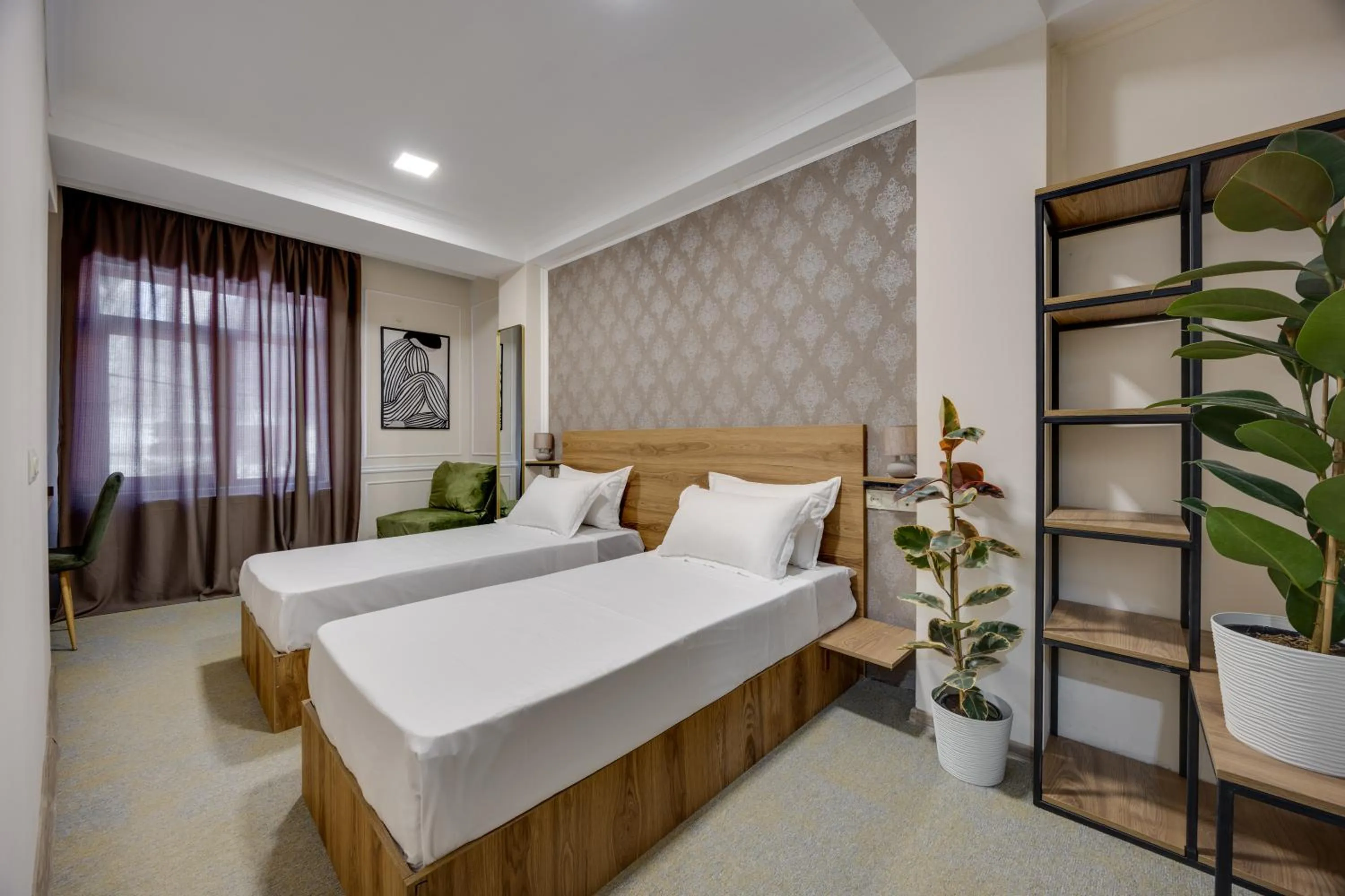 Bedroom, Bed in Regraph Hotel