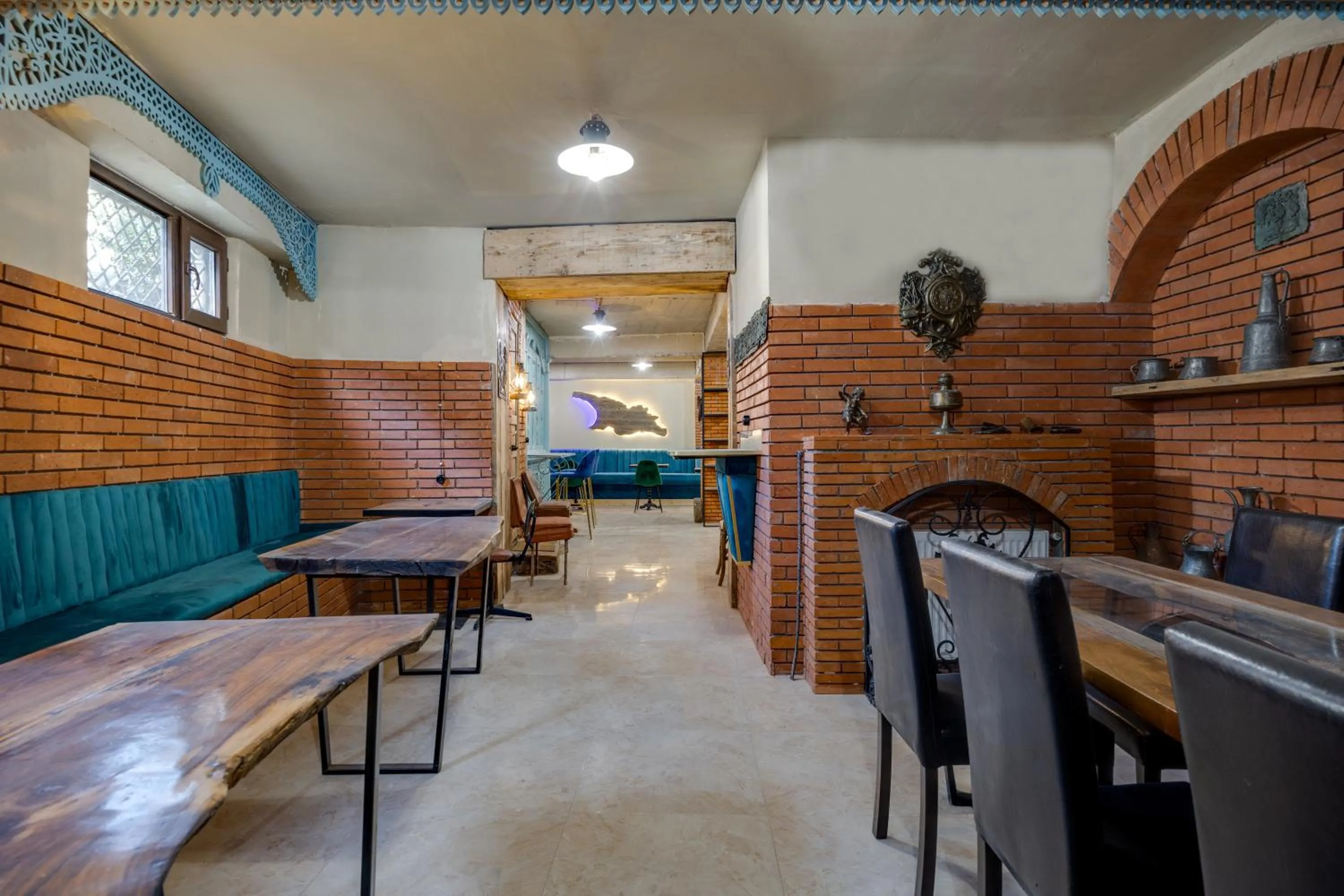 Seating area in Regraph Hotel