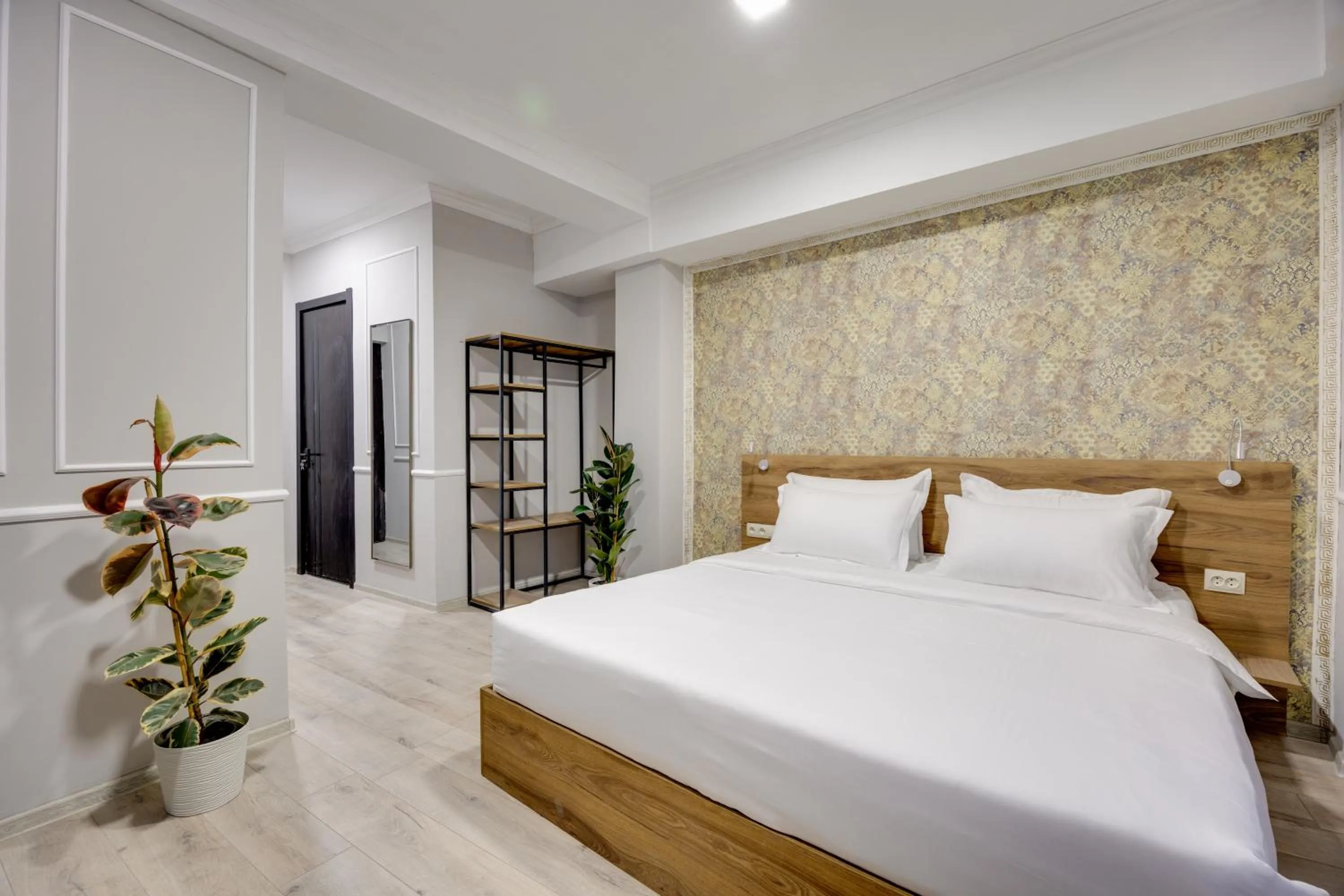 Bedroom, Bed in Regraph Hotel