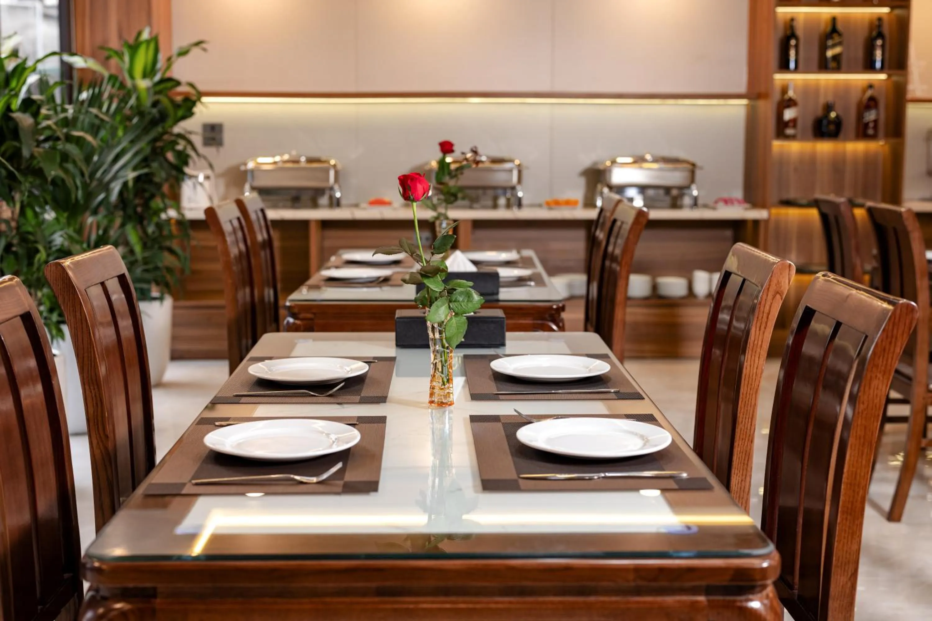 Restaurant/places to eat in MAI Luxury Hotel Ninh Binh