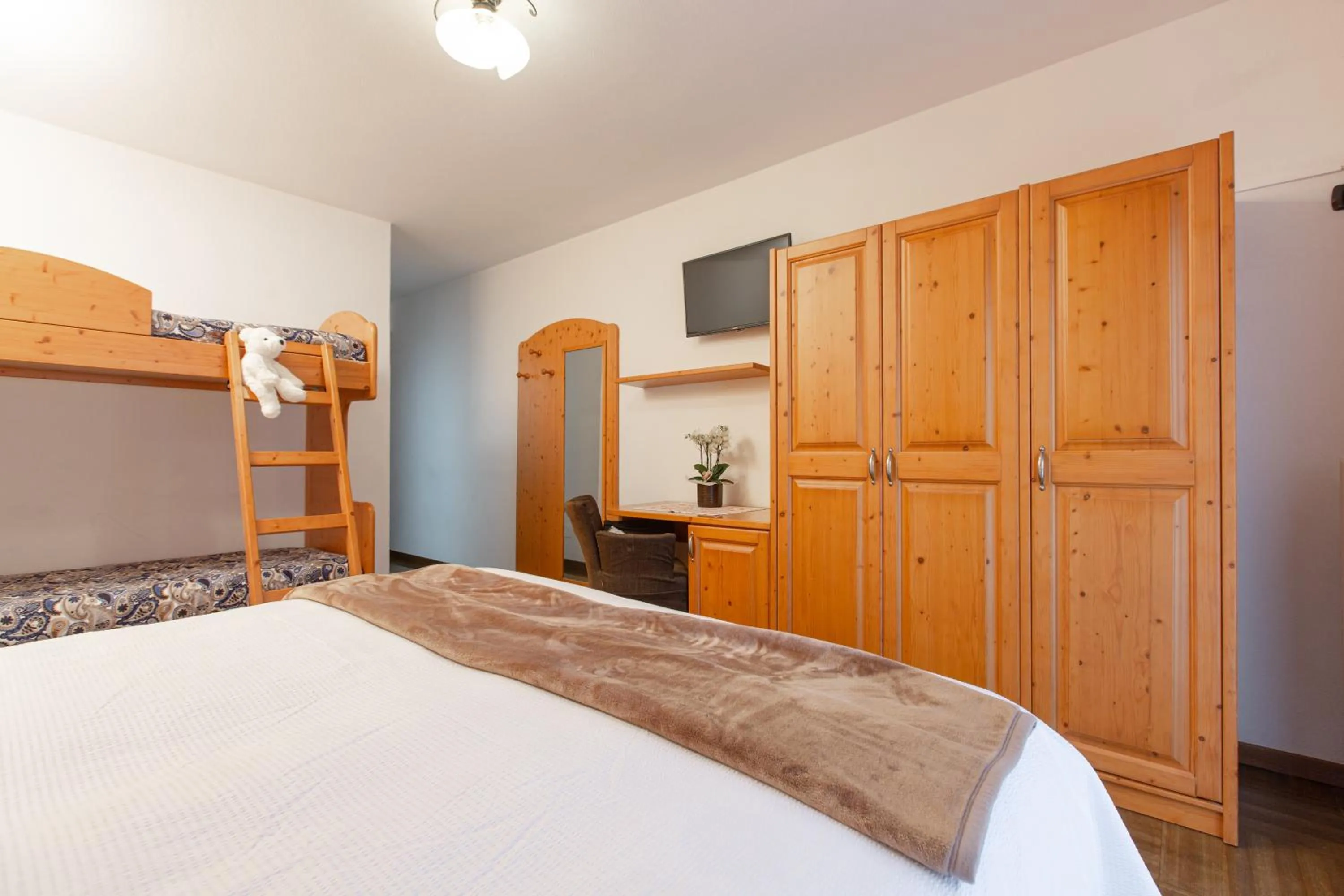 Bed in Hotel Biancospino