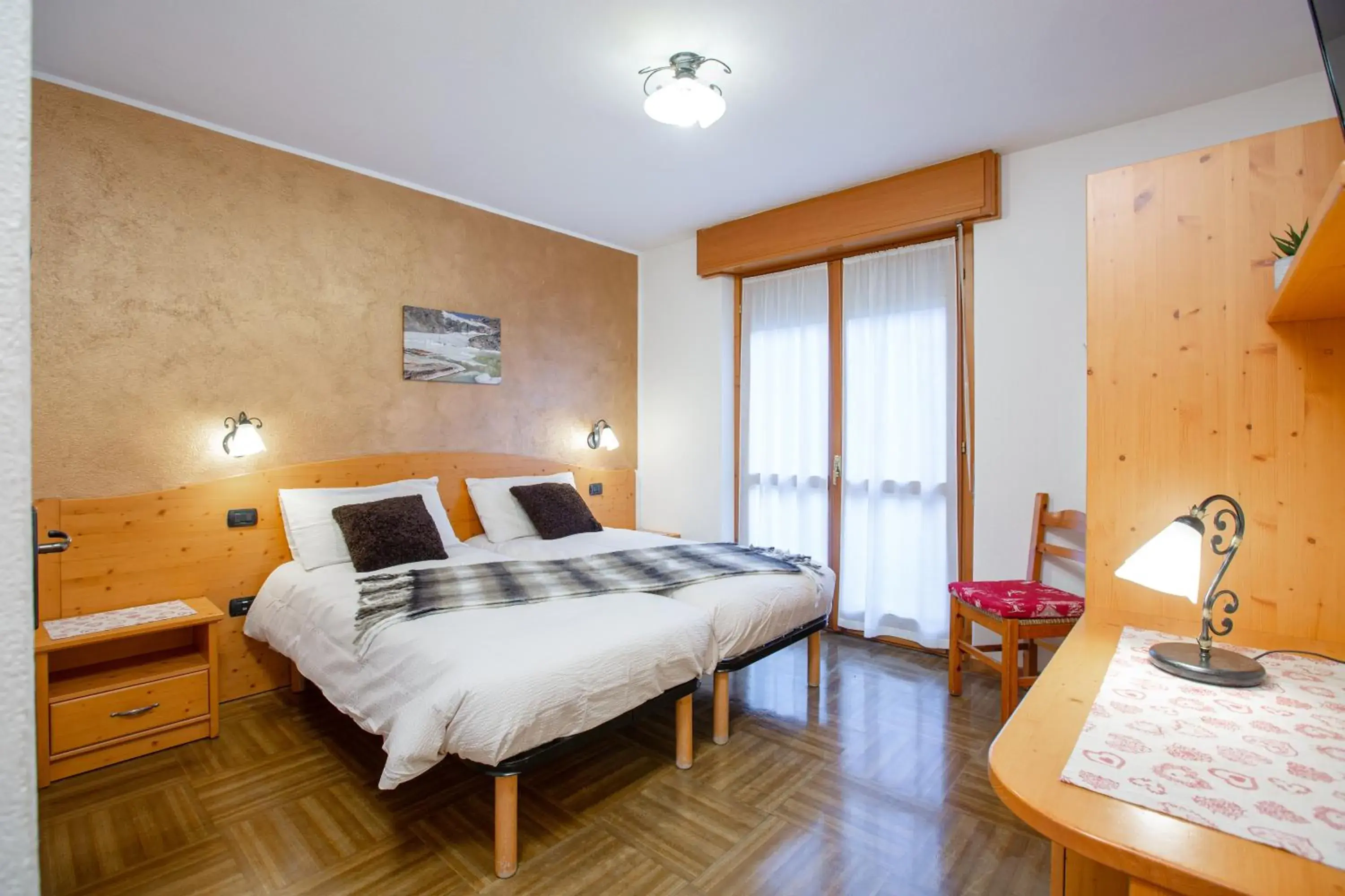 Superior Double or Twin Room with Mountain View - single occupancy in Hotel Biancospino Superior Double or Twin Room with Mountain View - single occupancy in Hotel Biancospino