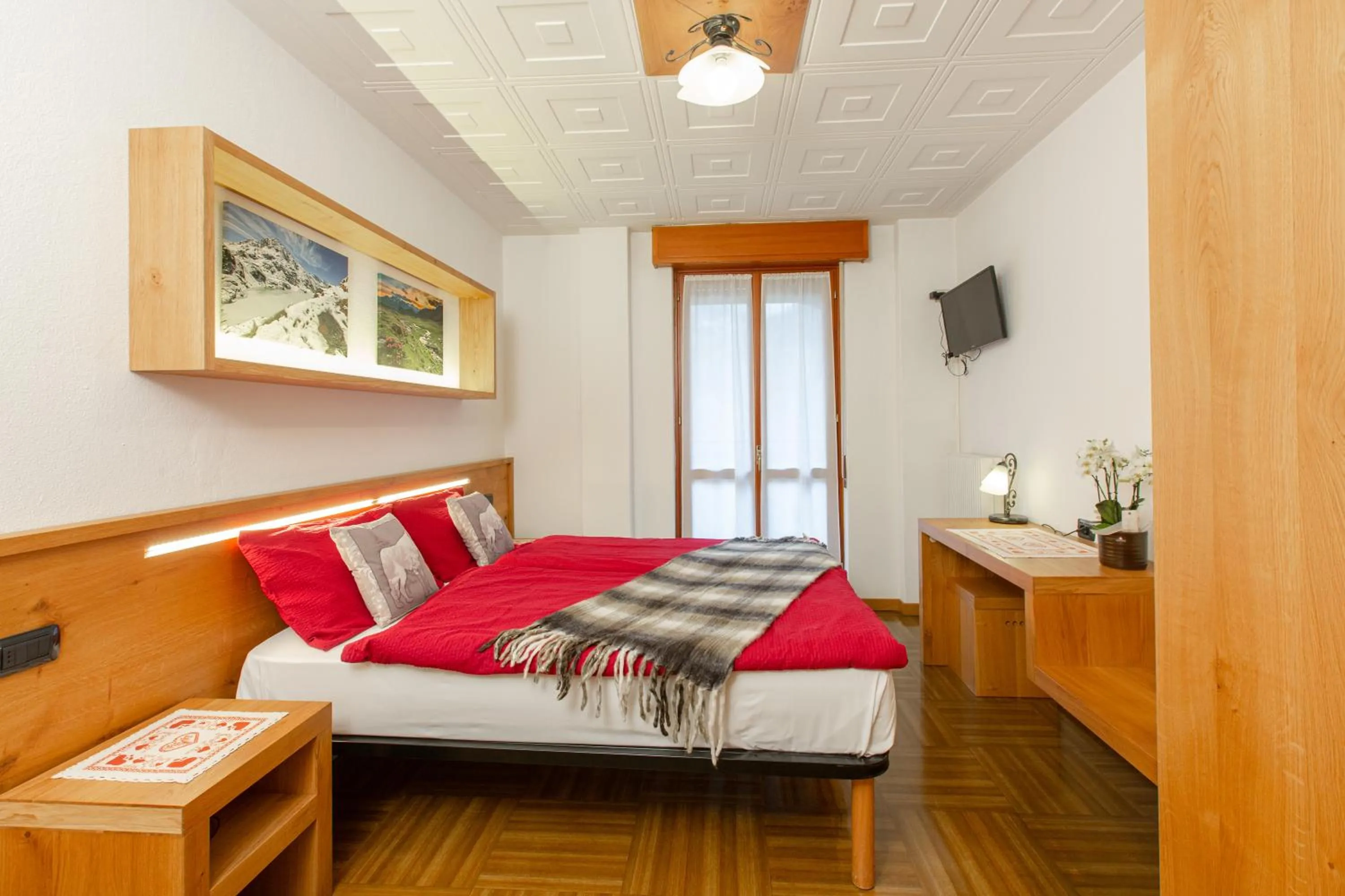 Bed in Hotel Biancospino