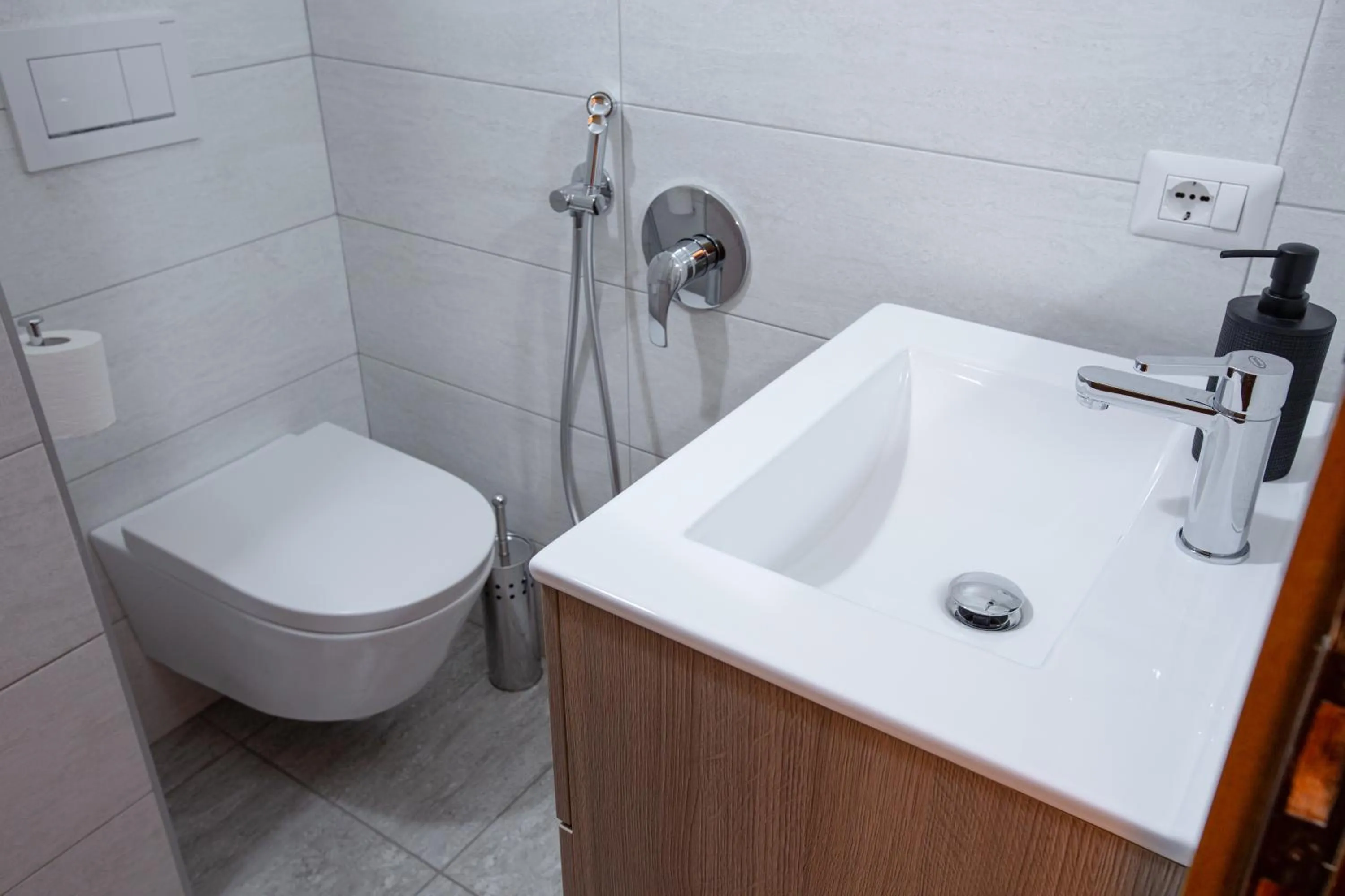 Toilet in Hotel Biancospino